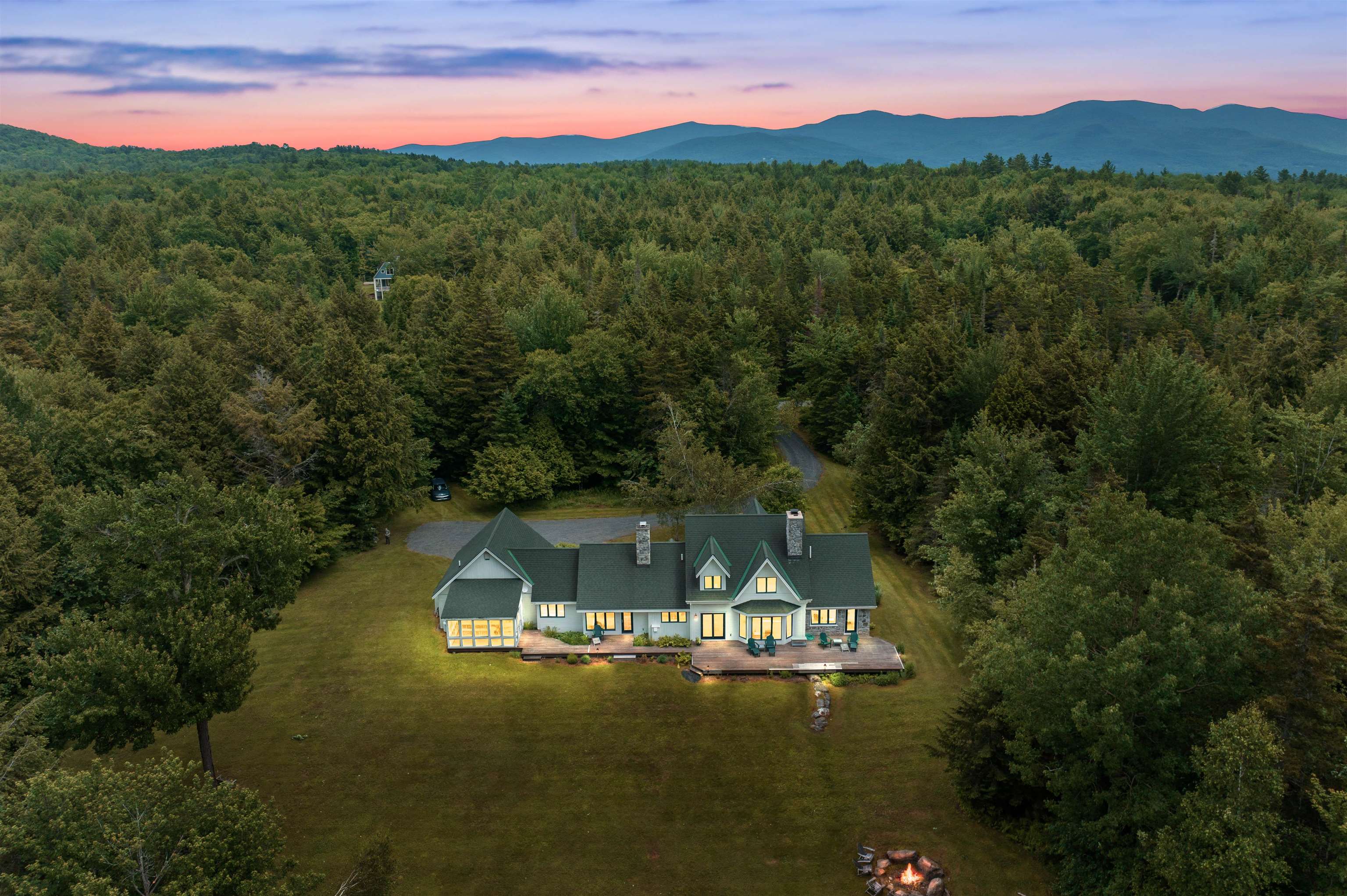 Single Family in Stowe VT