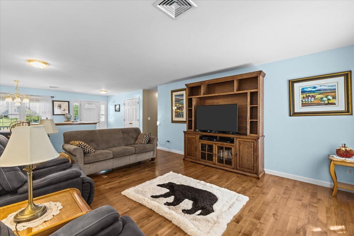 98 Casey Lane photo 9