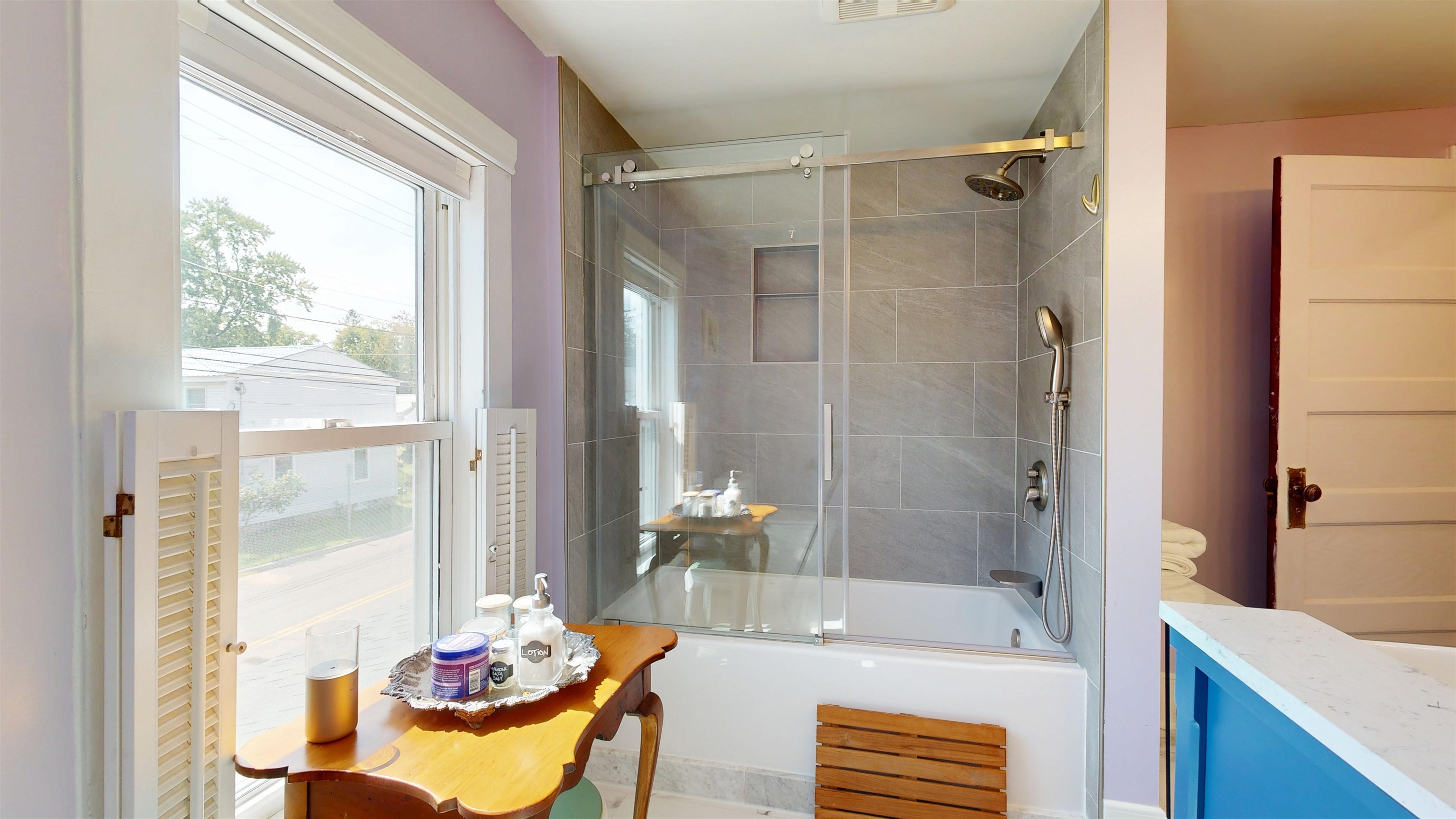 187 Lafountain Street photo 16