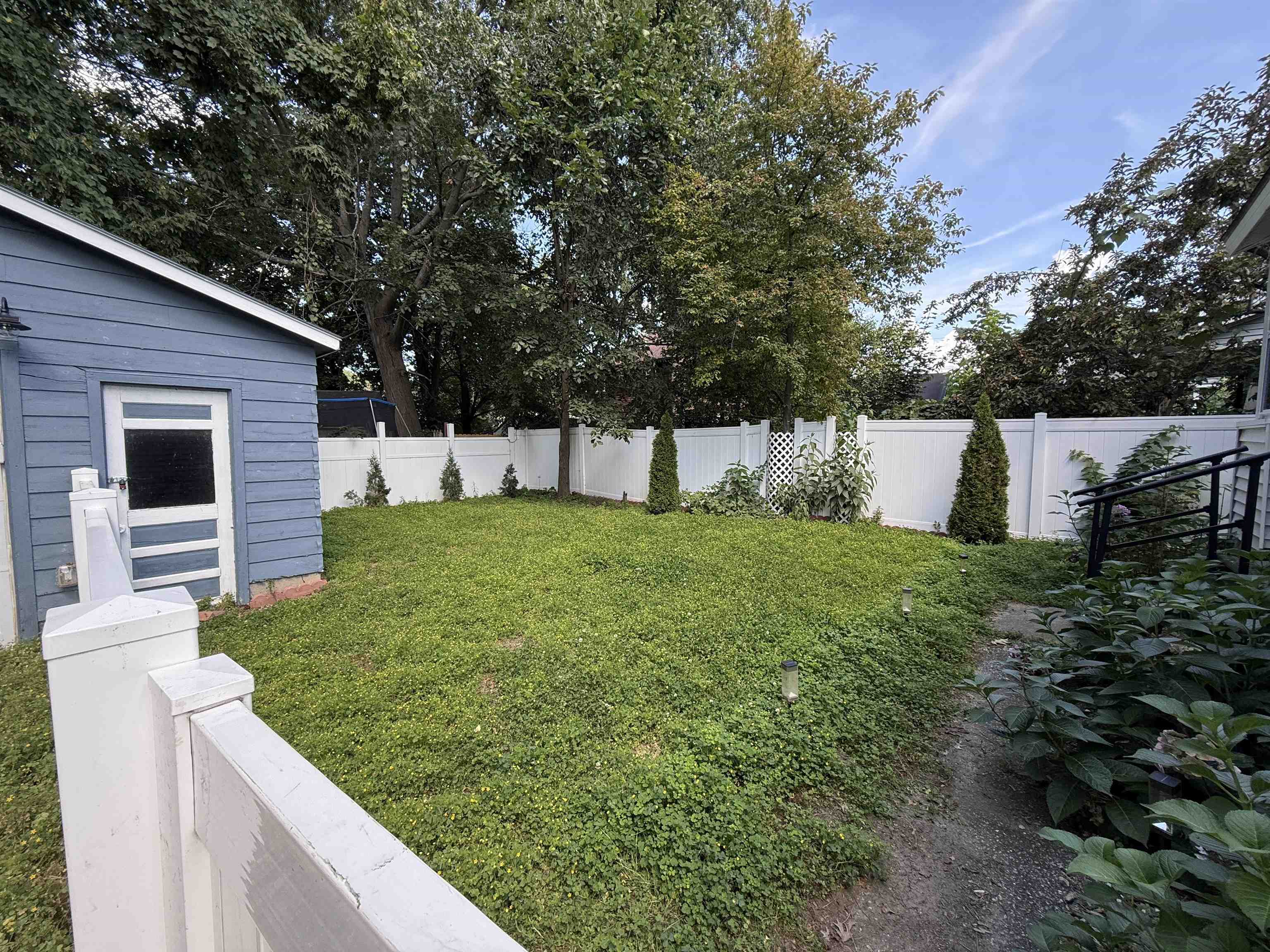 187 Lafountain Street photo 25