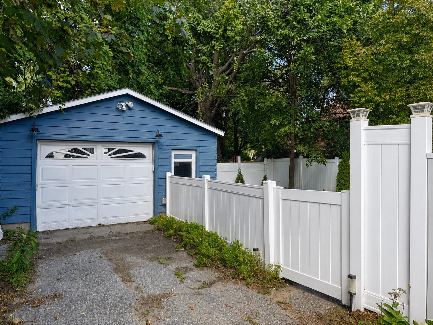 187 Lafountain Street photo 26