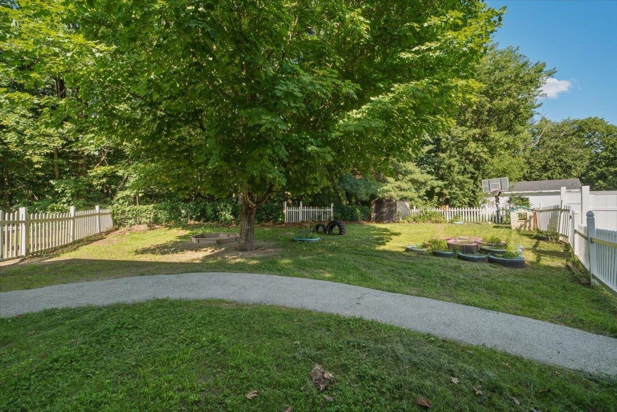 1795 Main Street photo 29