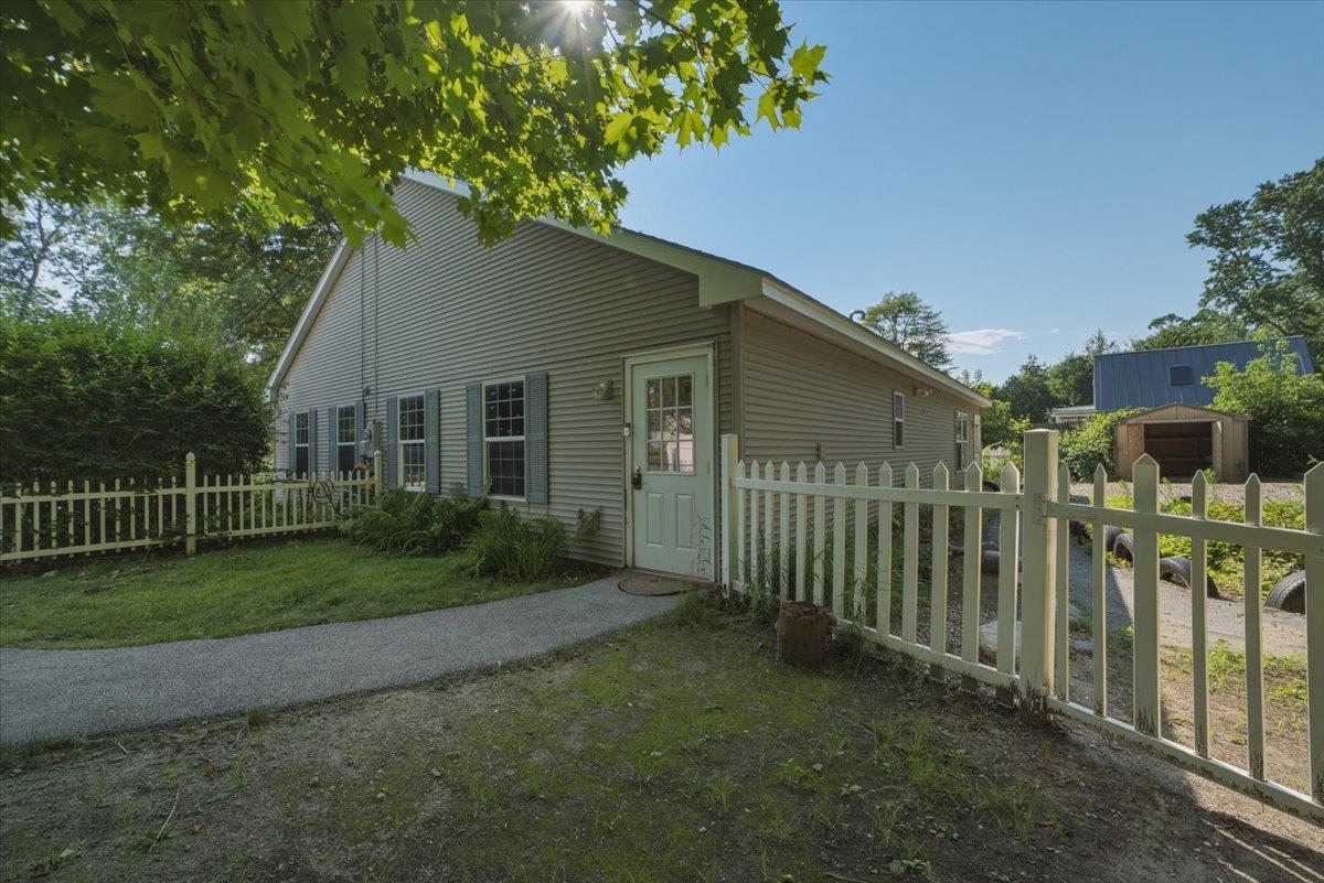 1795 Main Street photo 3