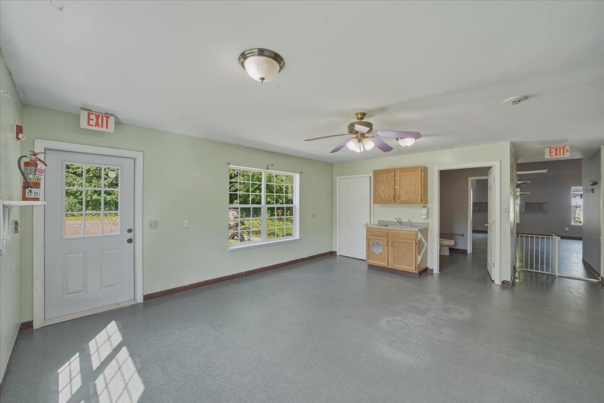 1795 Main Street photo 9