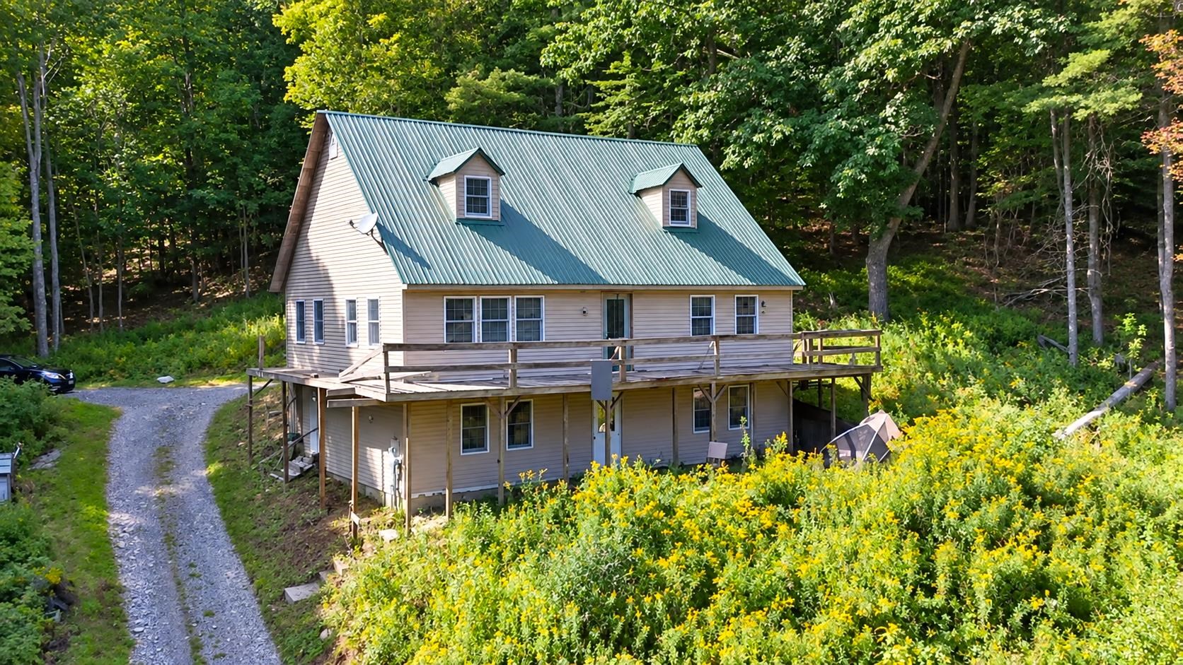 1725 Shaftsbury Hollow Road photo 1