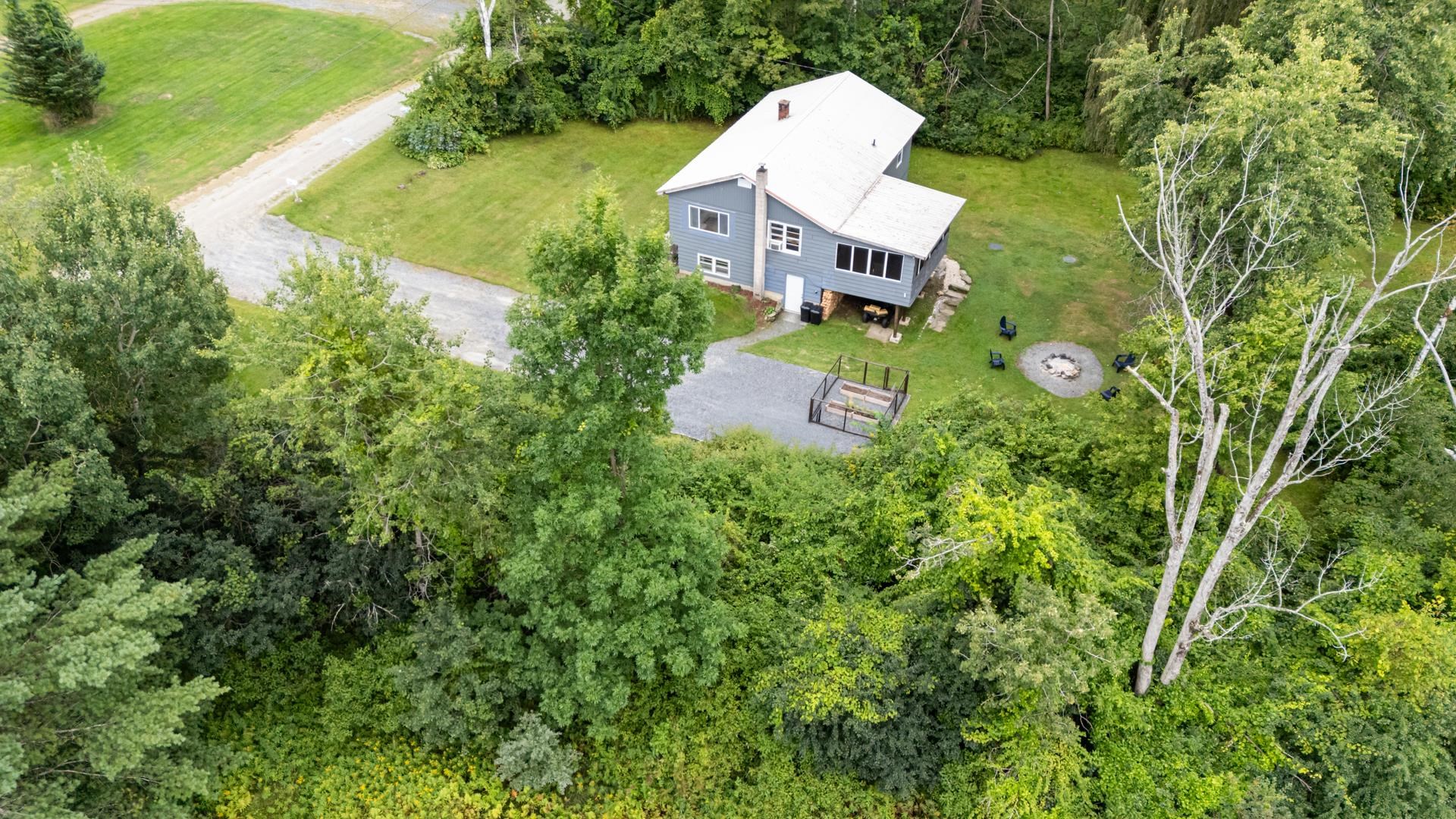 189 Dutton District Road photo 2