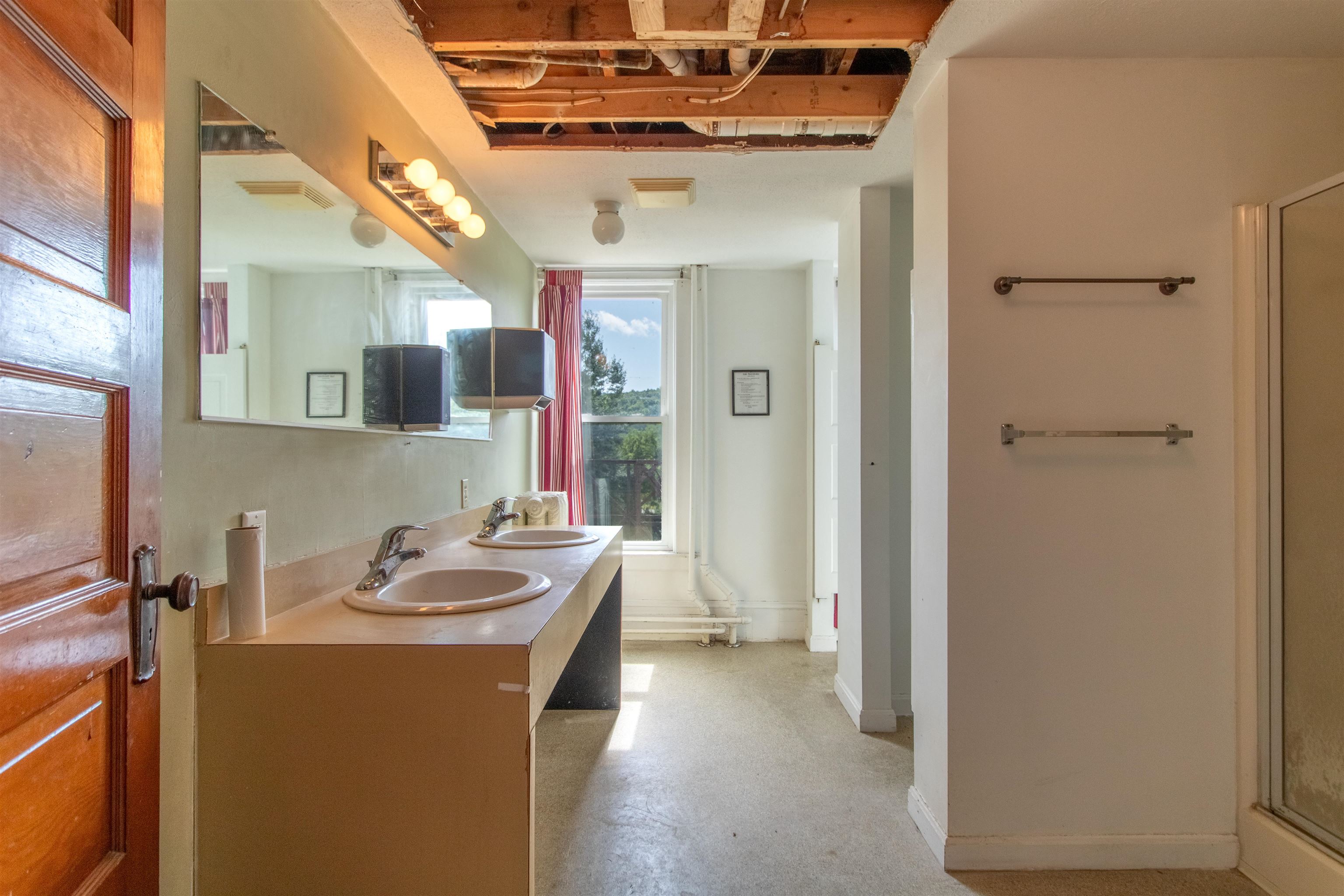 286 Carter Street photo 22