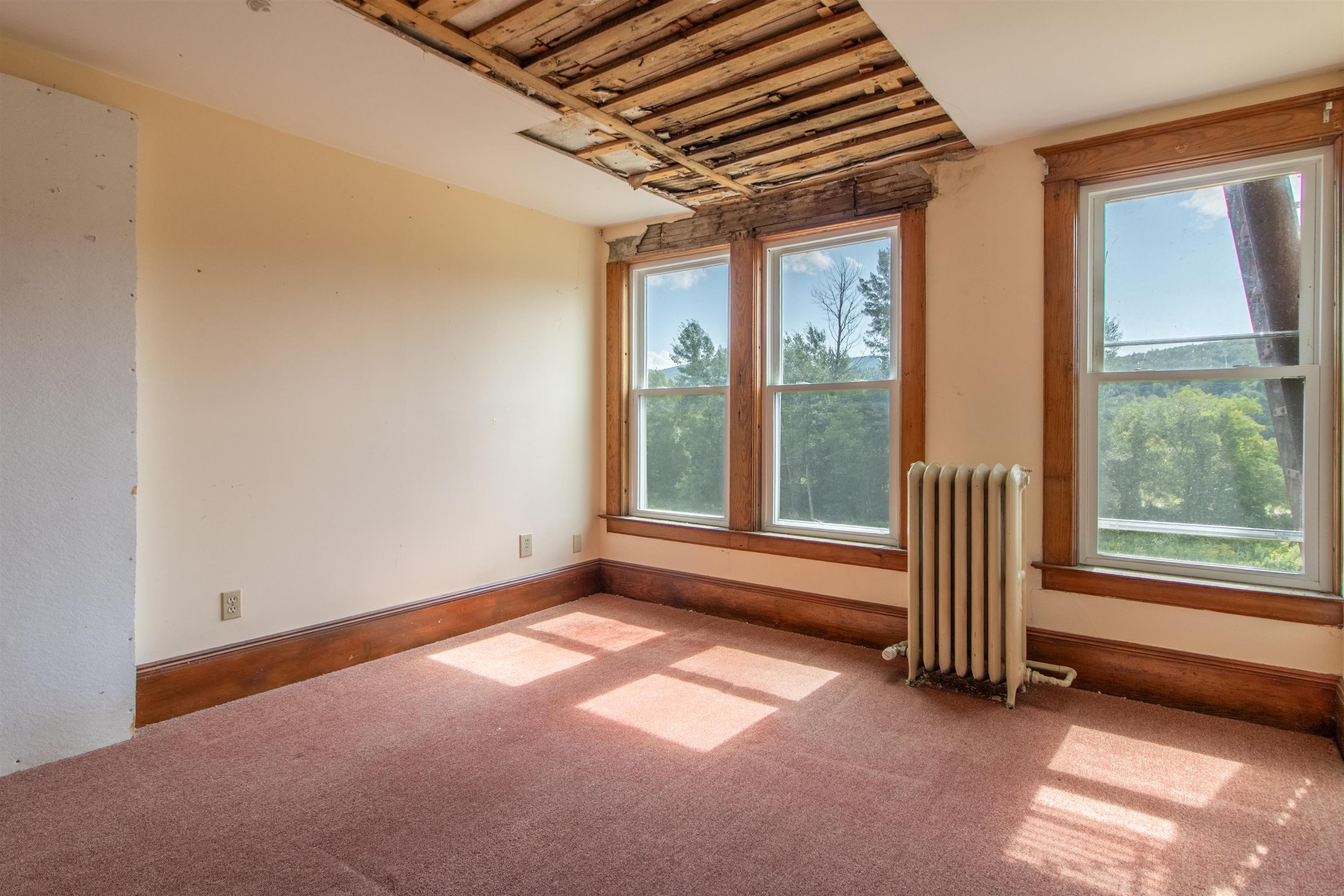 286 Carter Street photo 24