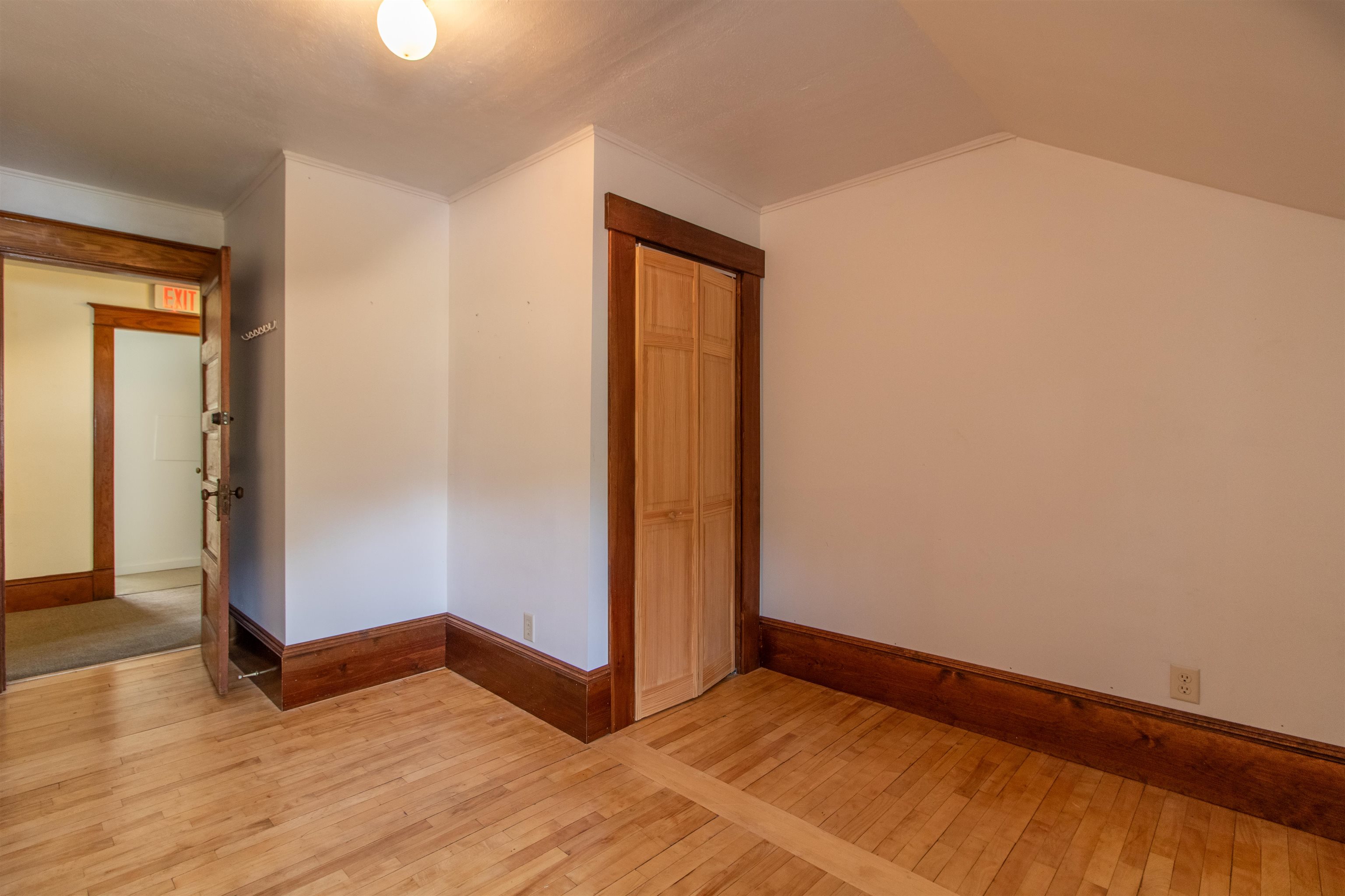 286 Carter Street photo 29