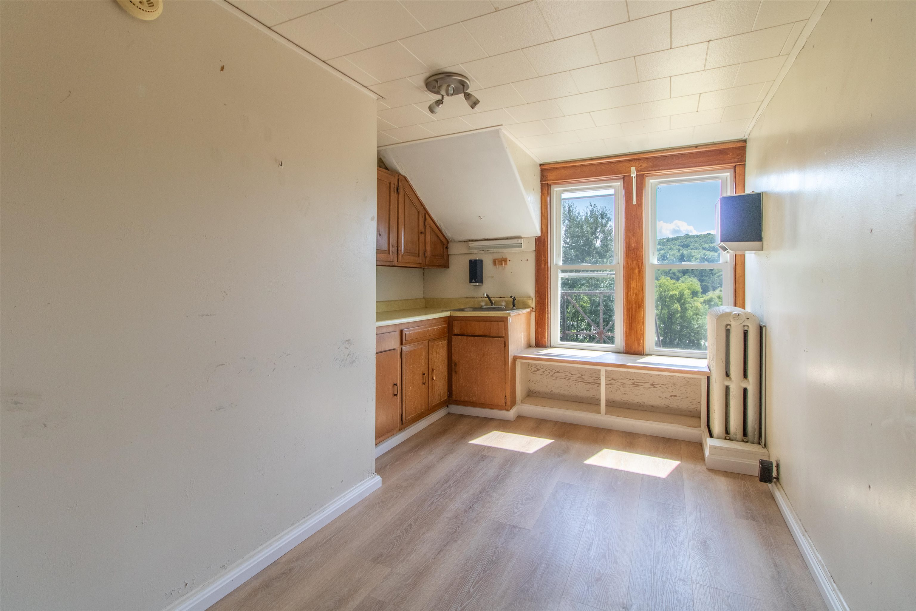 286 Carter Street photo 33
