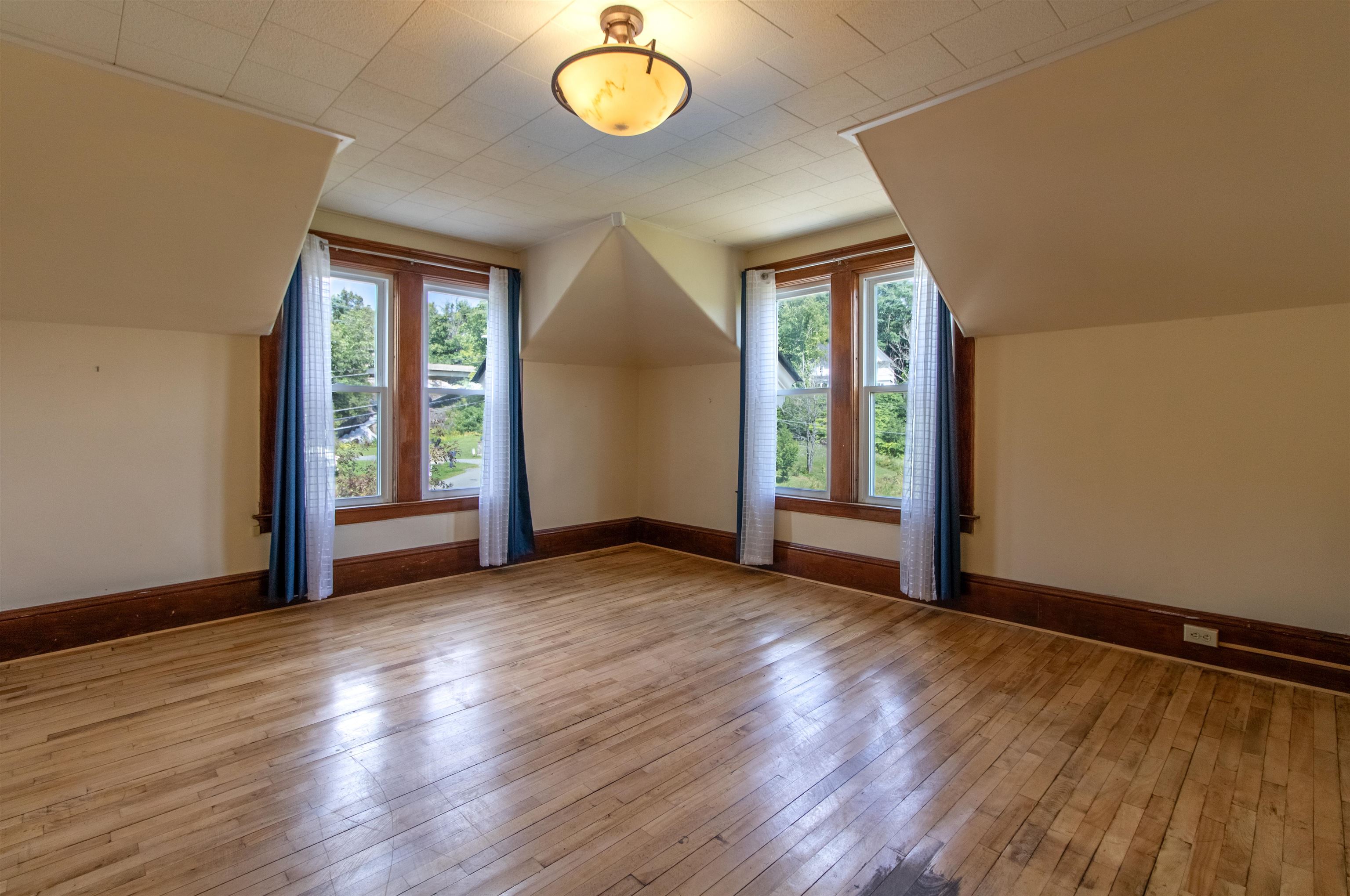 286 Carter Street photo 35