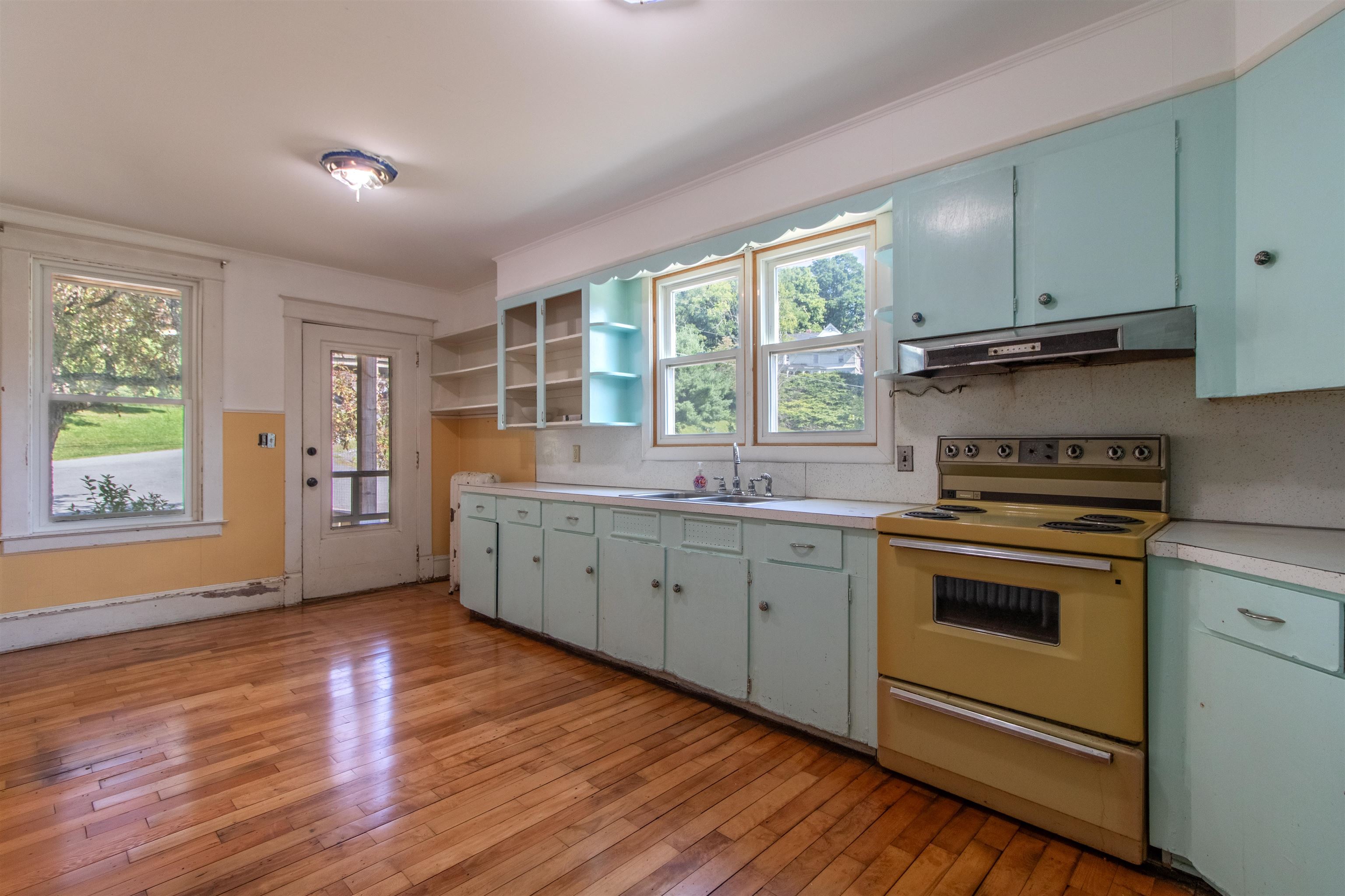 286 Carter Street photo 5