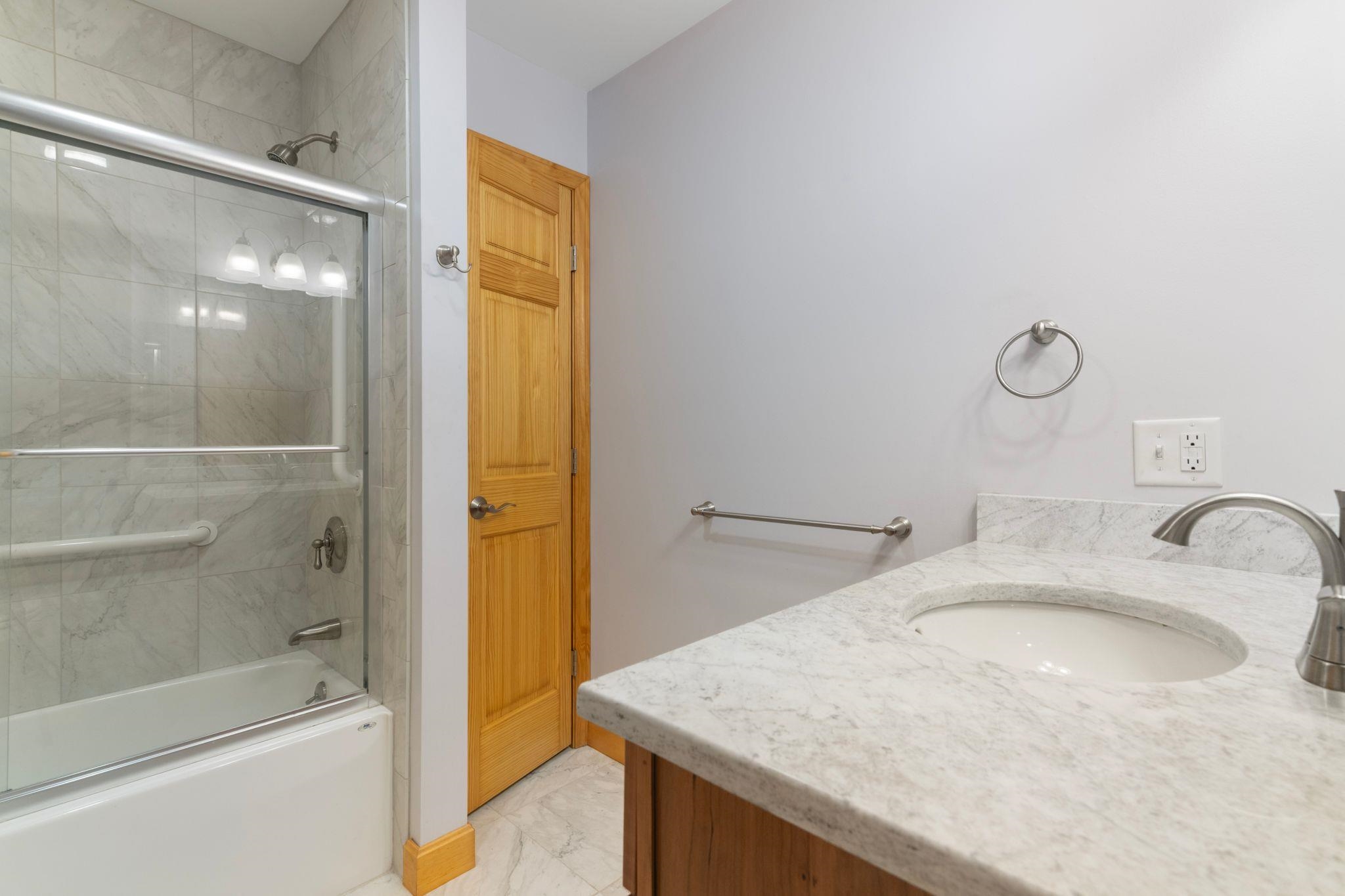77 Buttonwood Drive photo 16