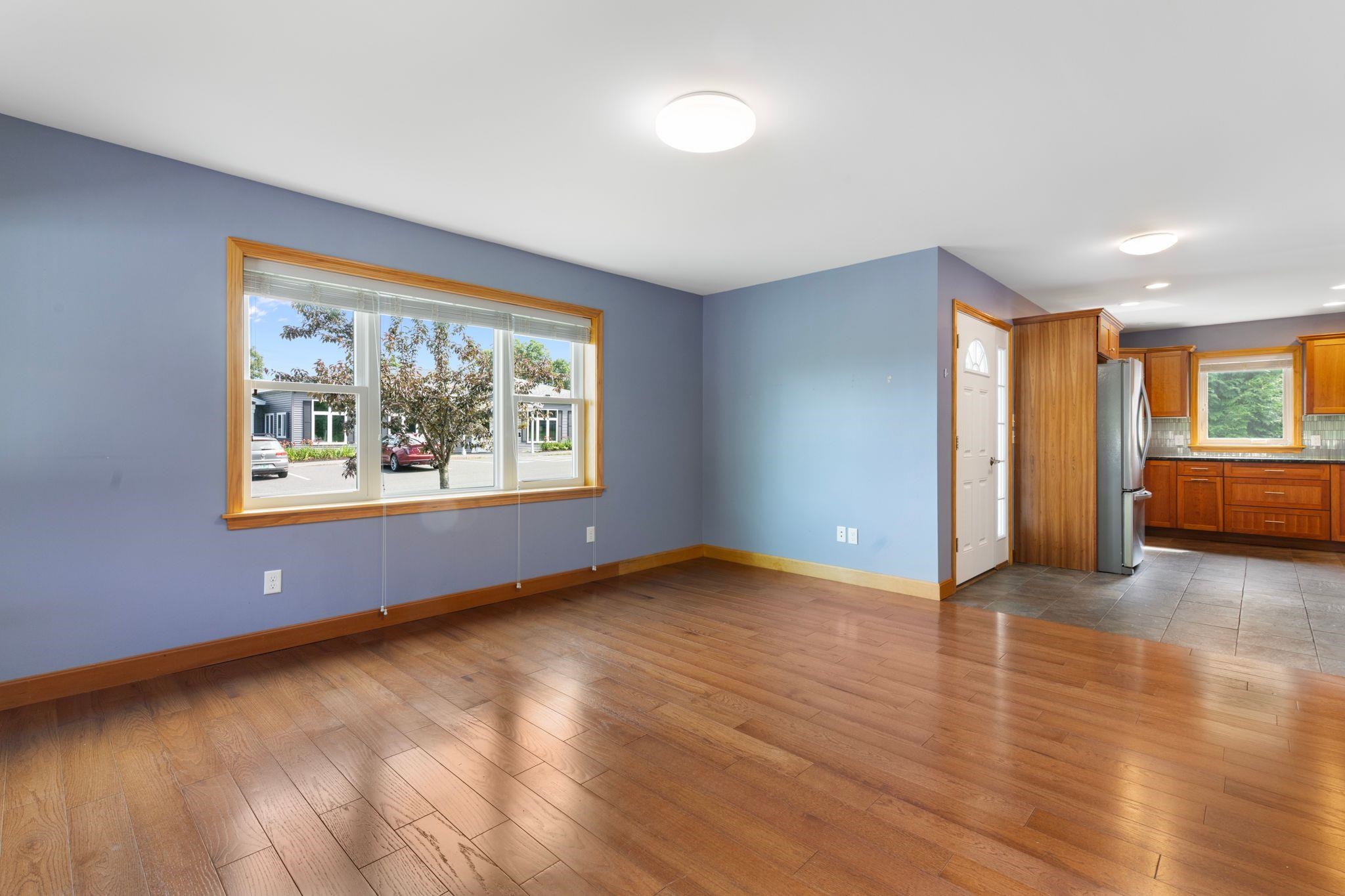 77 Buttonwood Drive photo 5