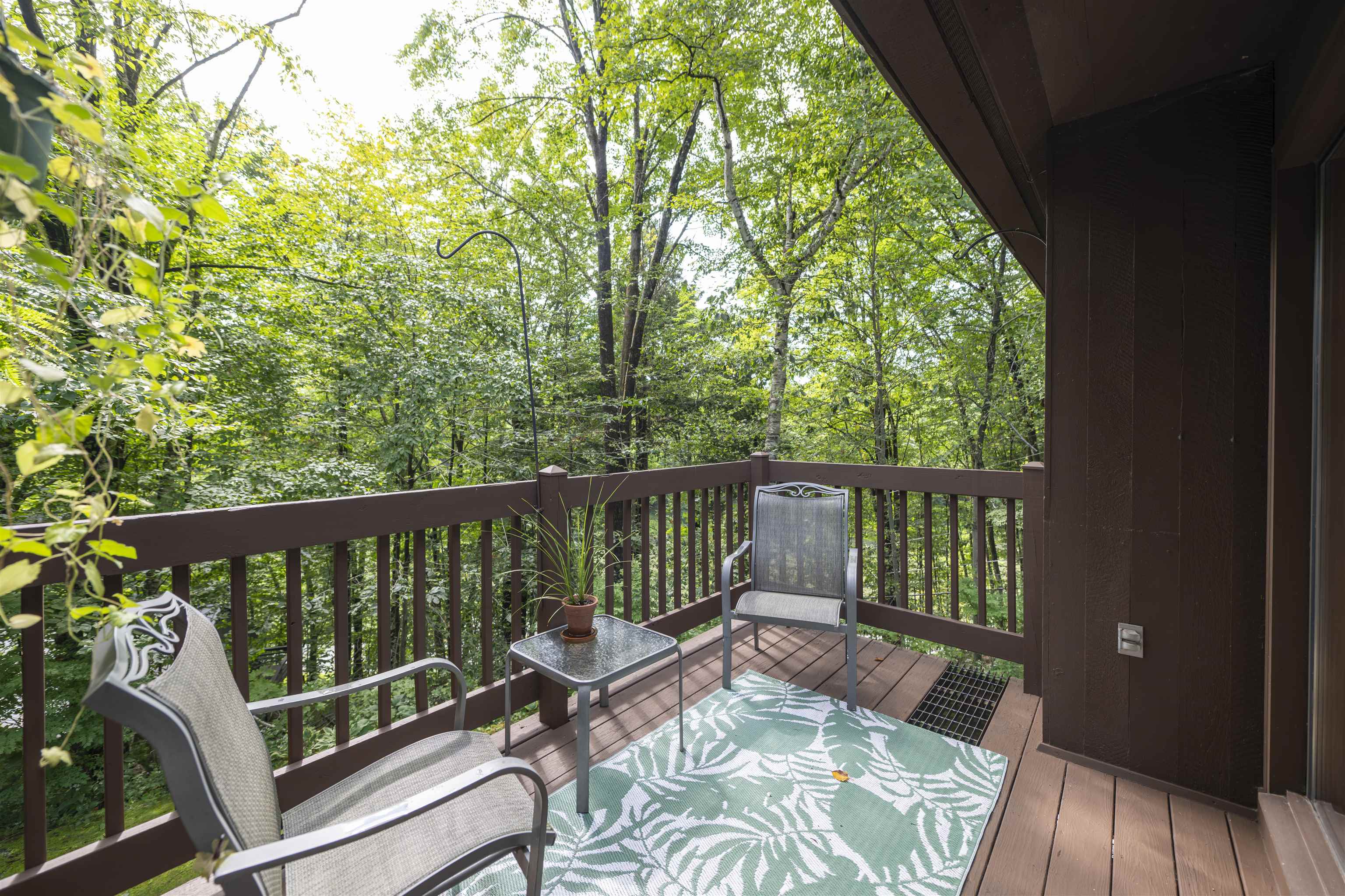 253 Old Quechee Road photo 10