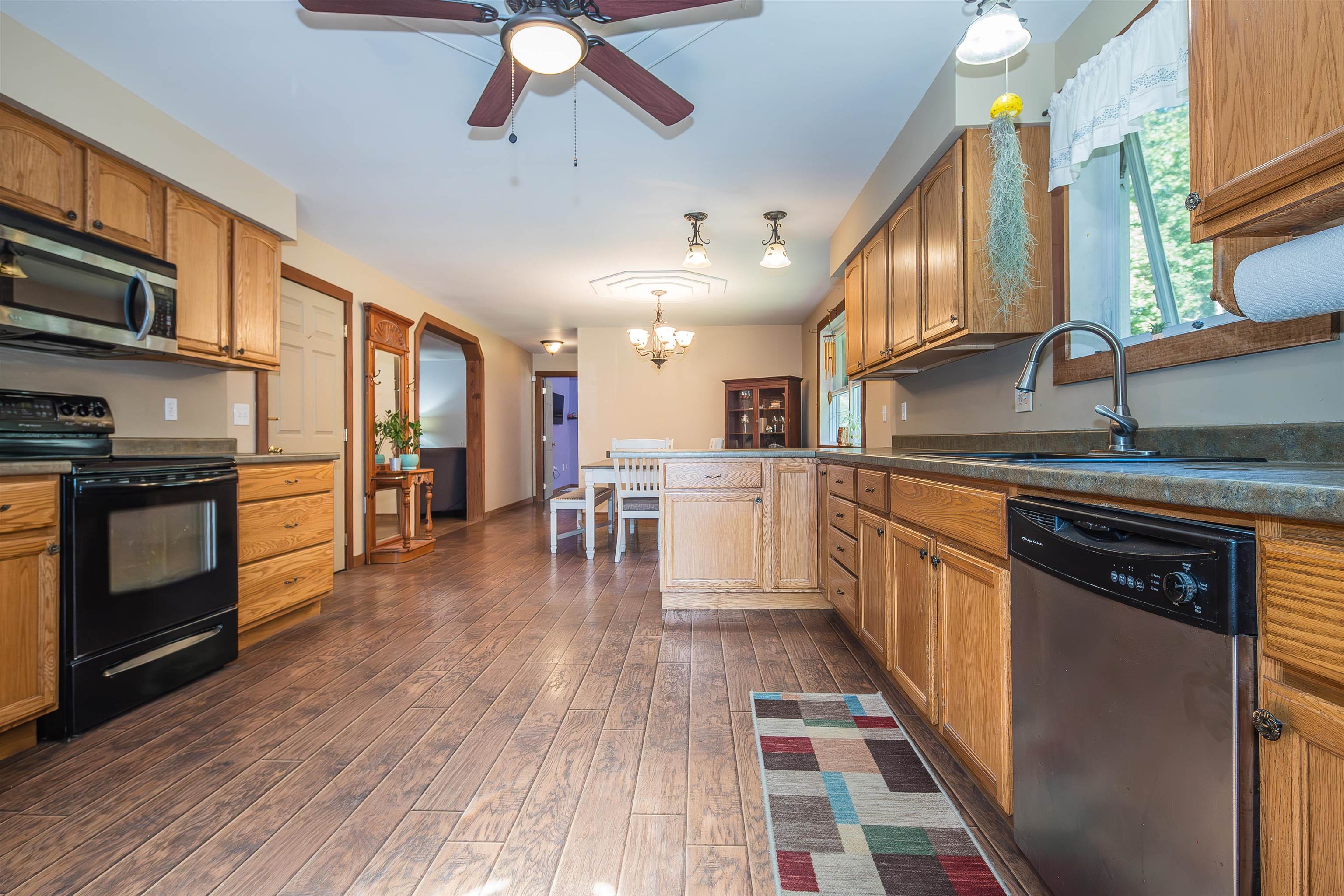 200 Chelsea Lane photo 14