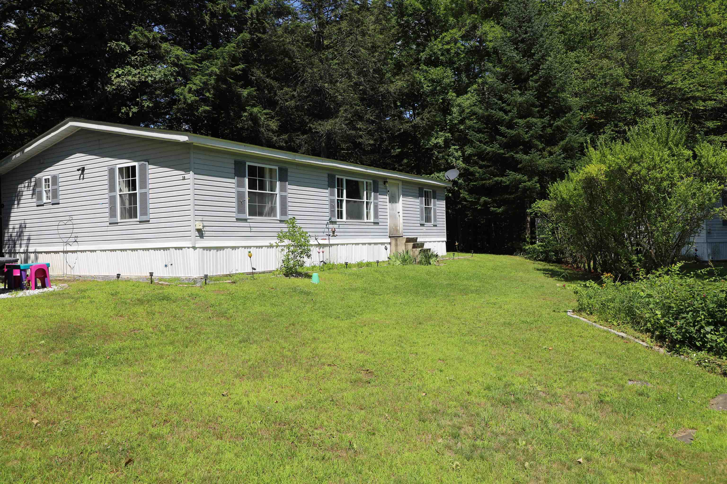 14 Deepwood Park photo 2