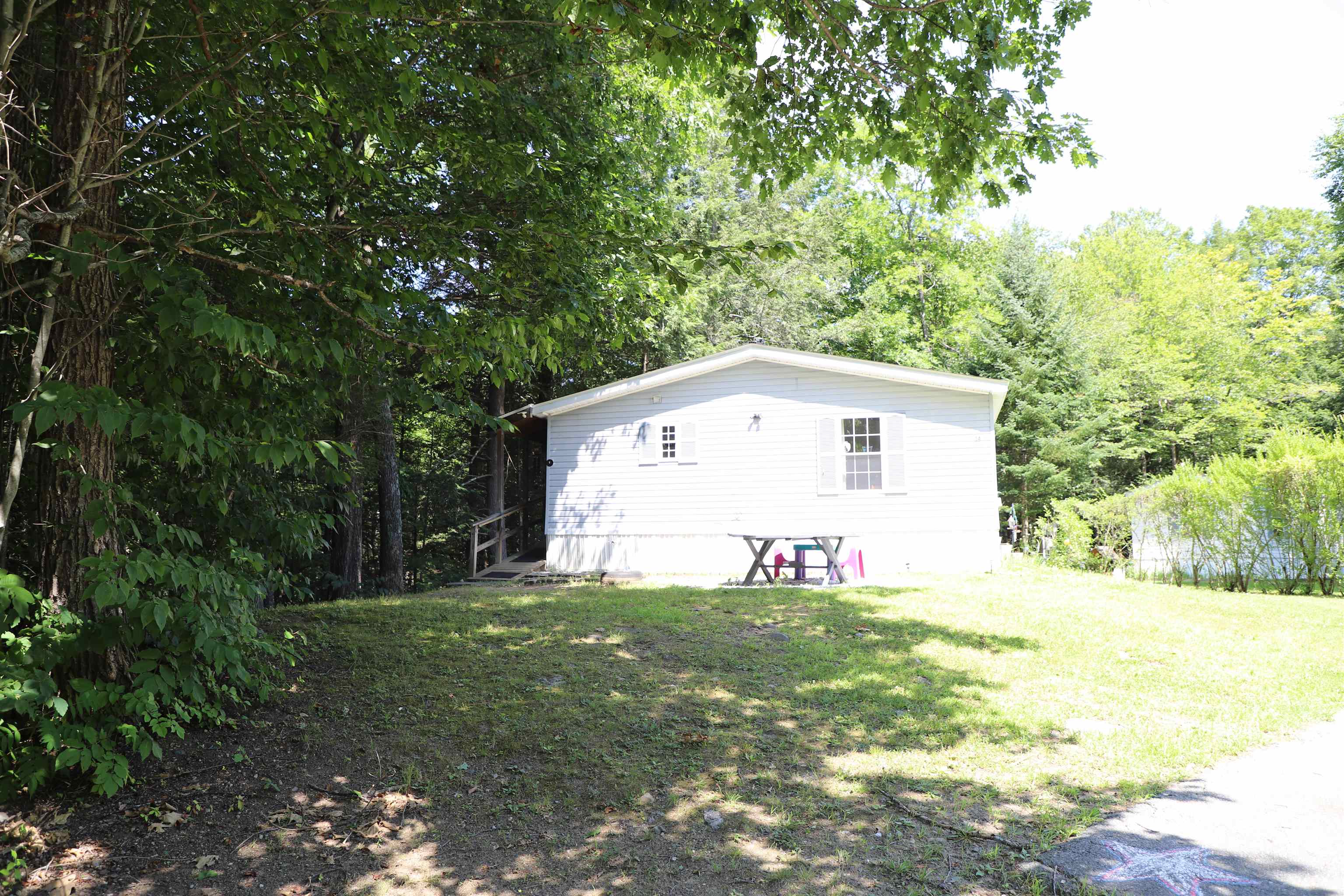 14 Deepwood Park photo 3