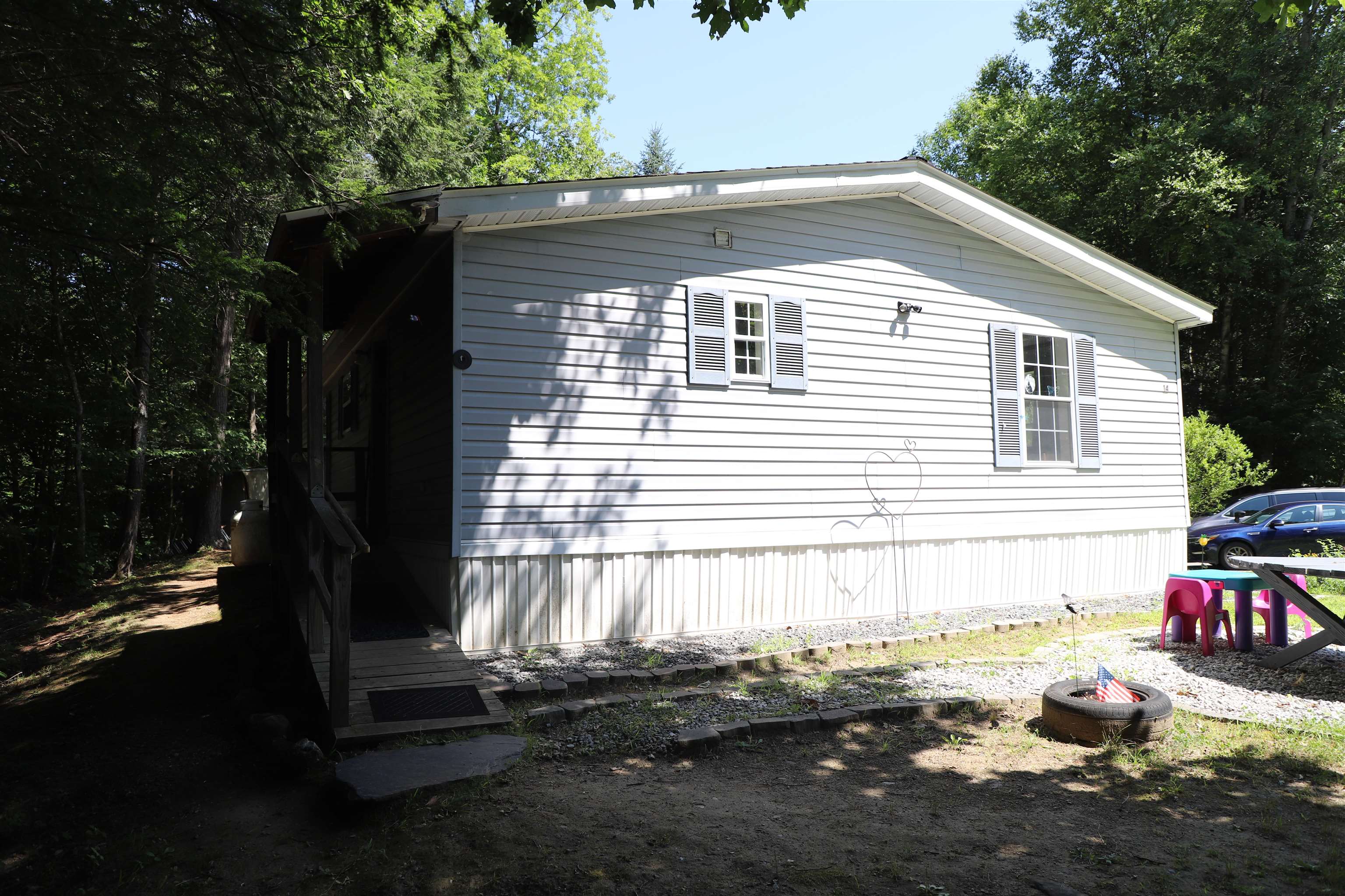 14 Deepwood Park photo 4