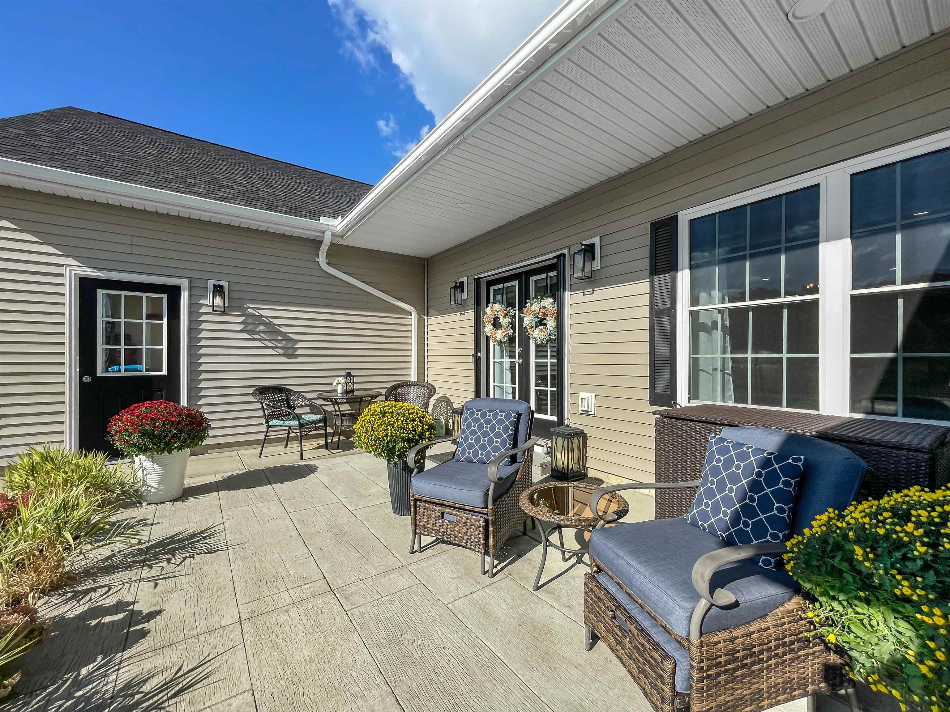 129 Sunrise Drive photo 4