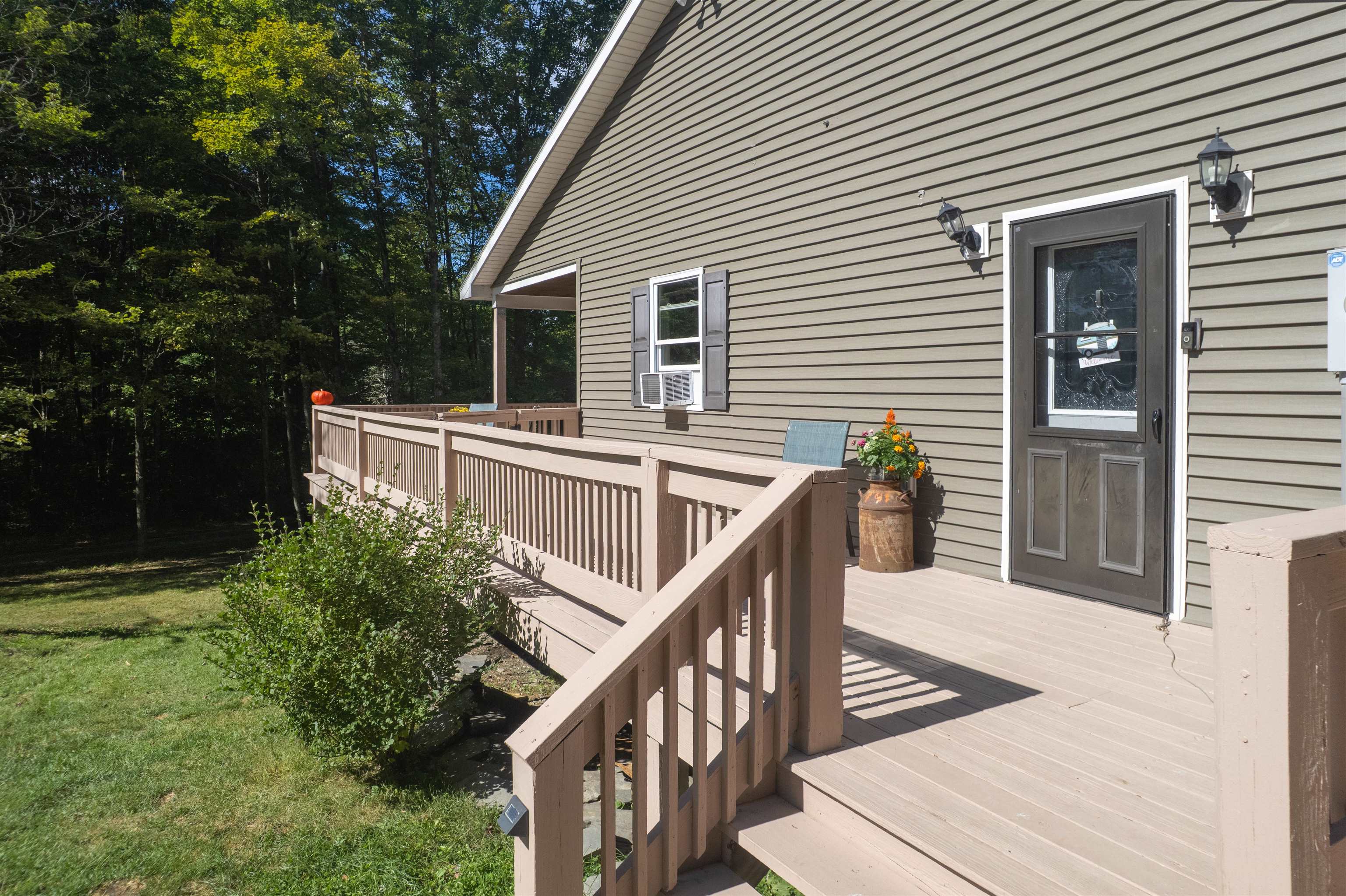 200 Chelsea Lane photo 8