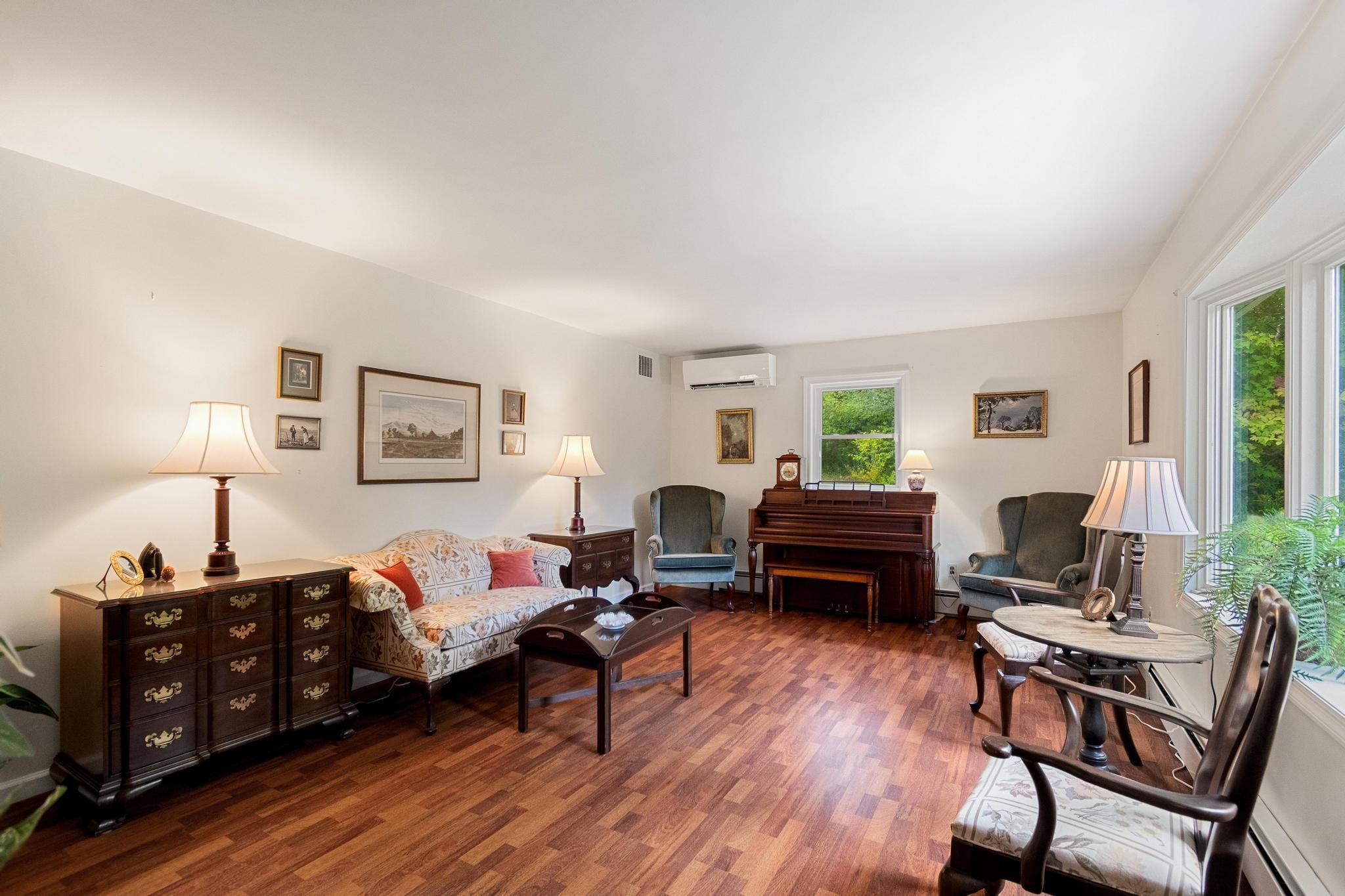 1402 French Hill Road photo 6