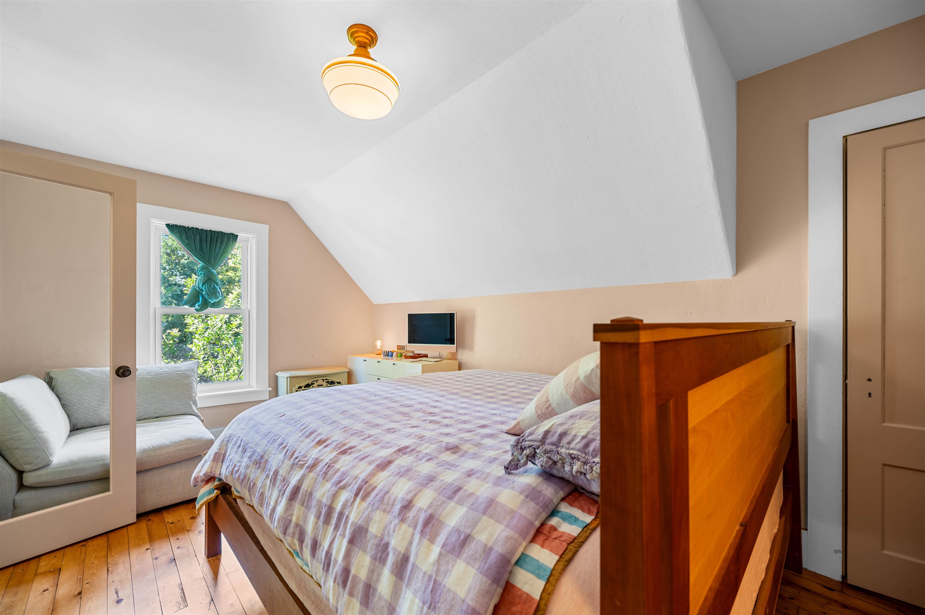 11 Cherry Avenue photo 30
