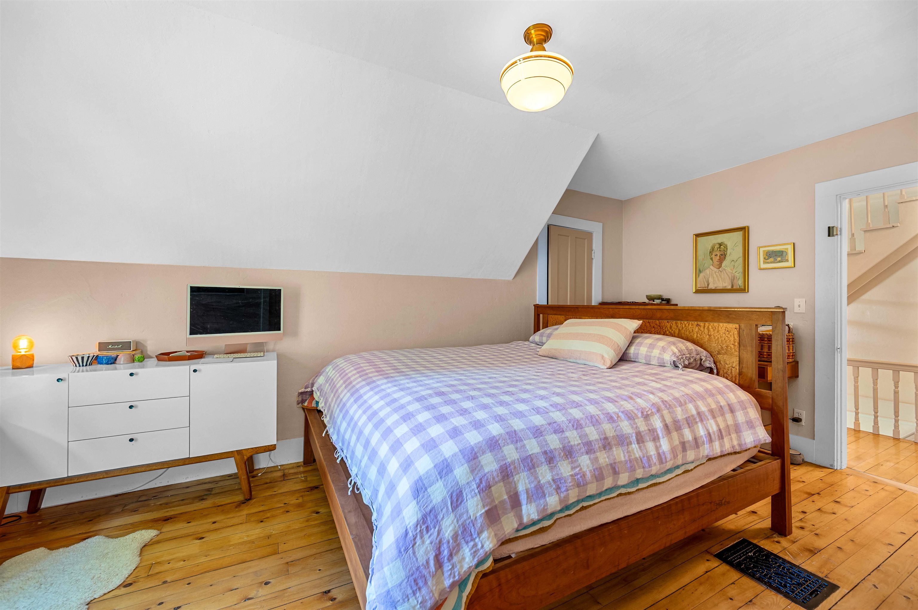 11 Cherry Avenue photo 32