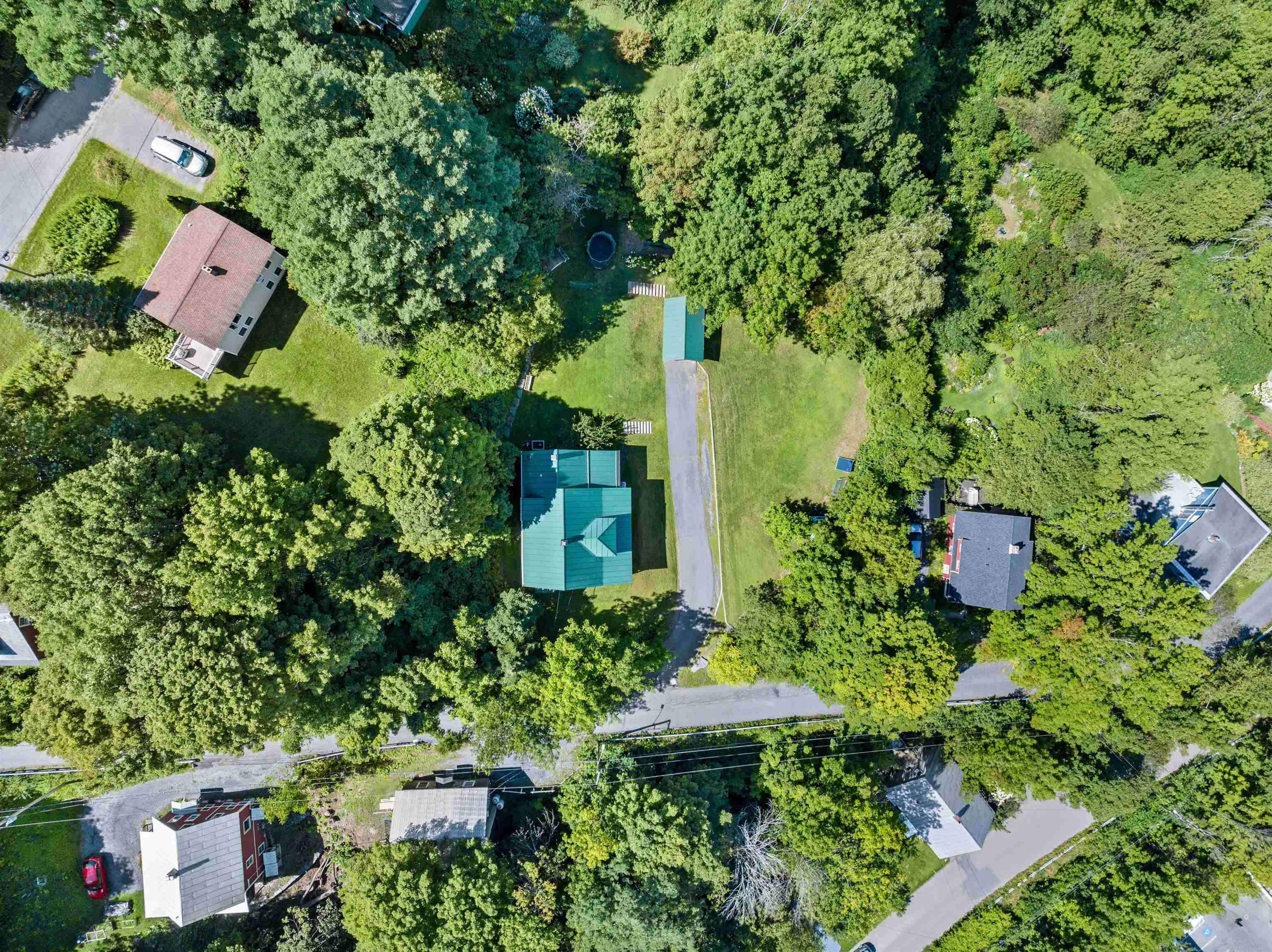 11 Cherry Avenue photo 52