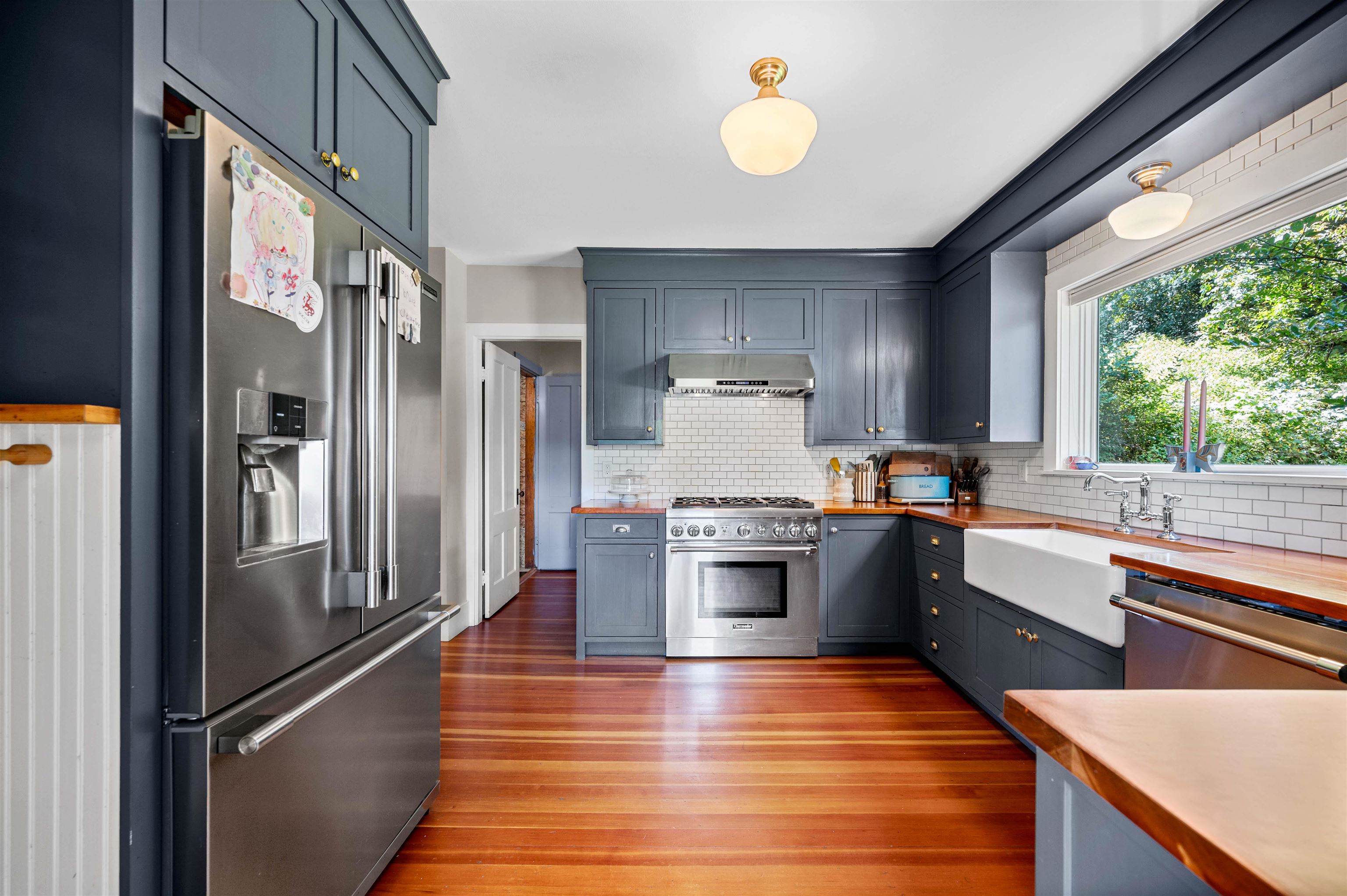 11 Cherry Avenue photo 8