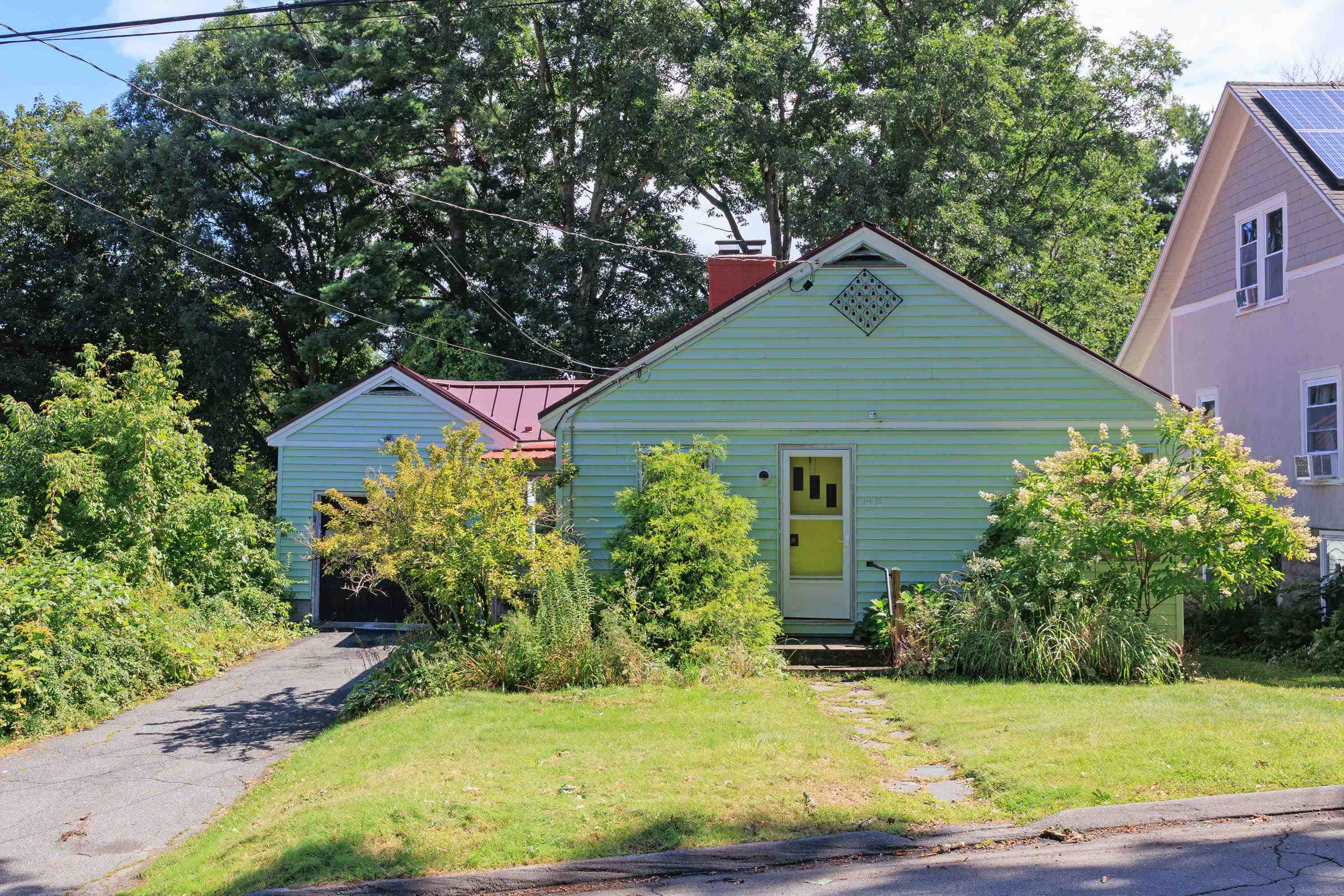 145 Belmont Avenue photo 2