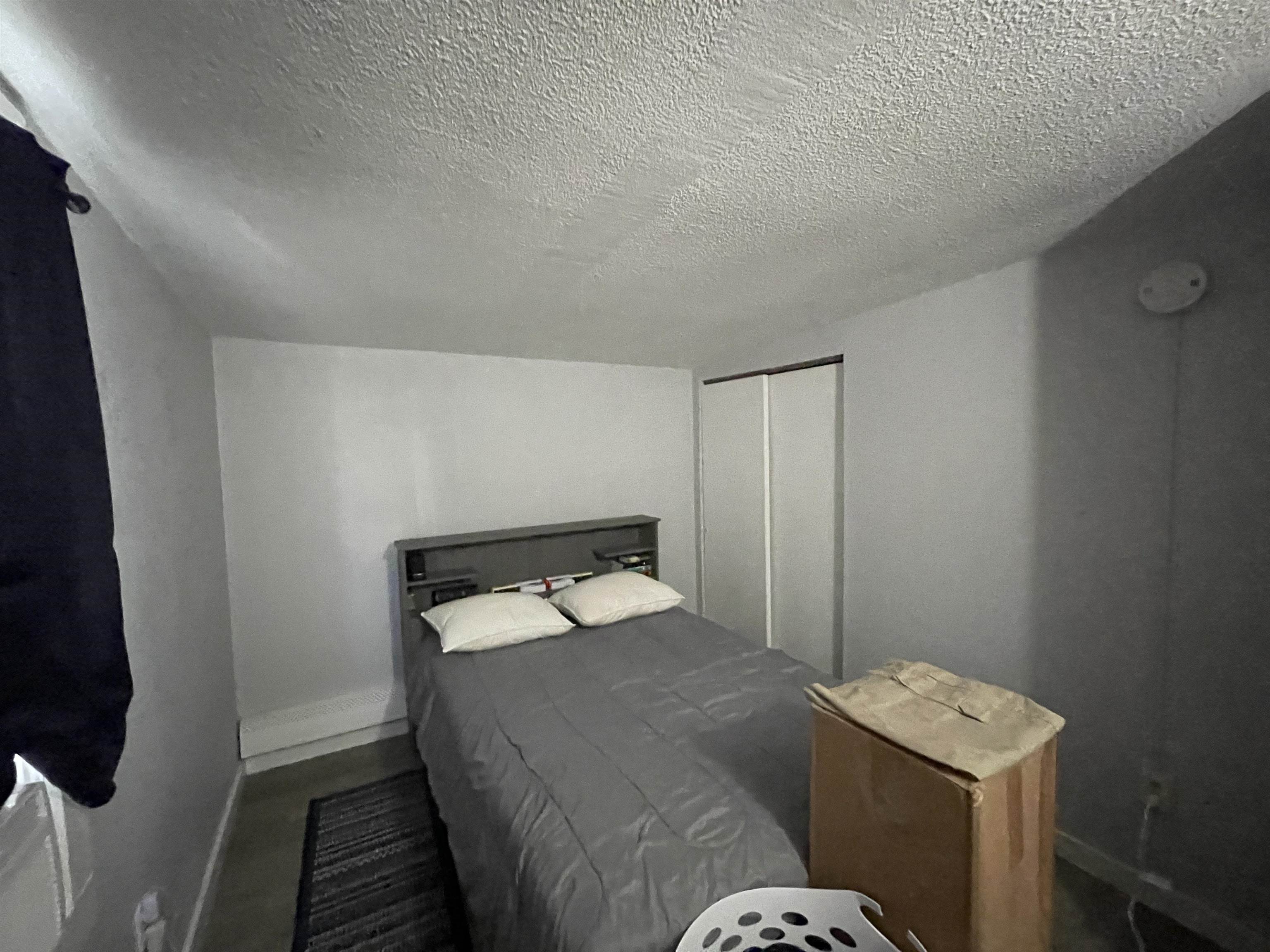 52 Chestnut Avenue photo 5