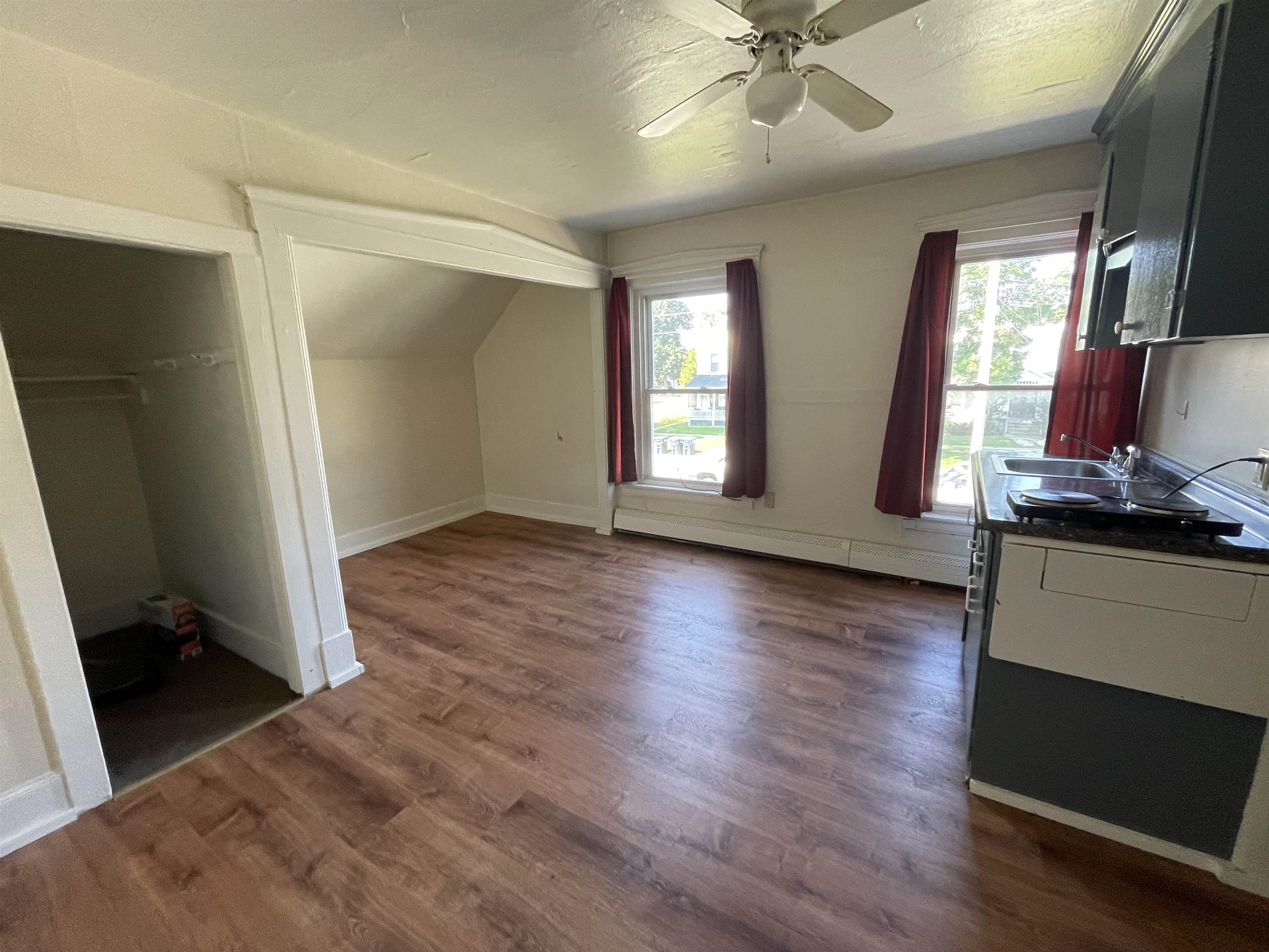 52 Chestnut Avenue photo 7