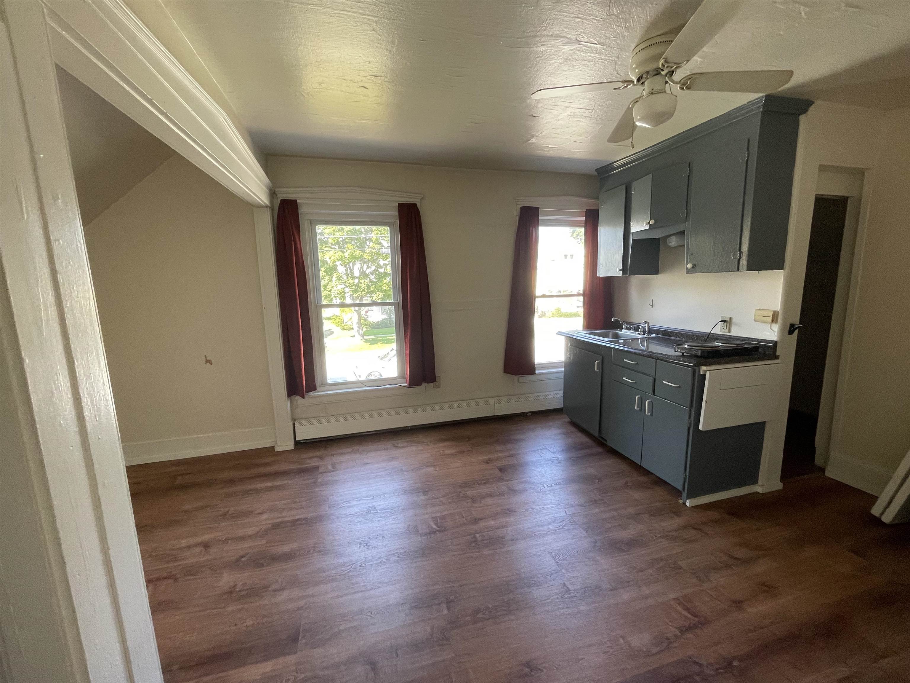 52 Chestnut Avenue photo 8