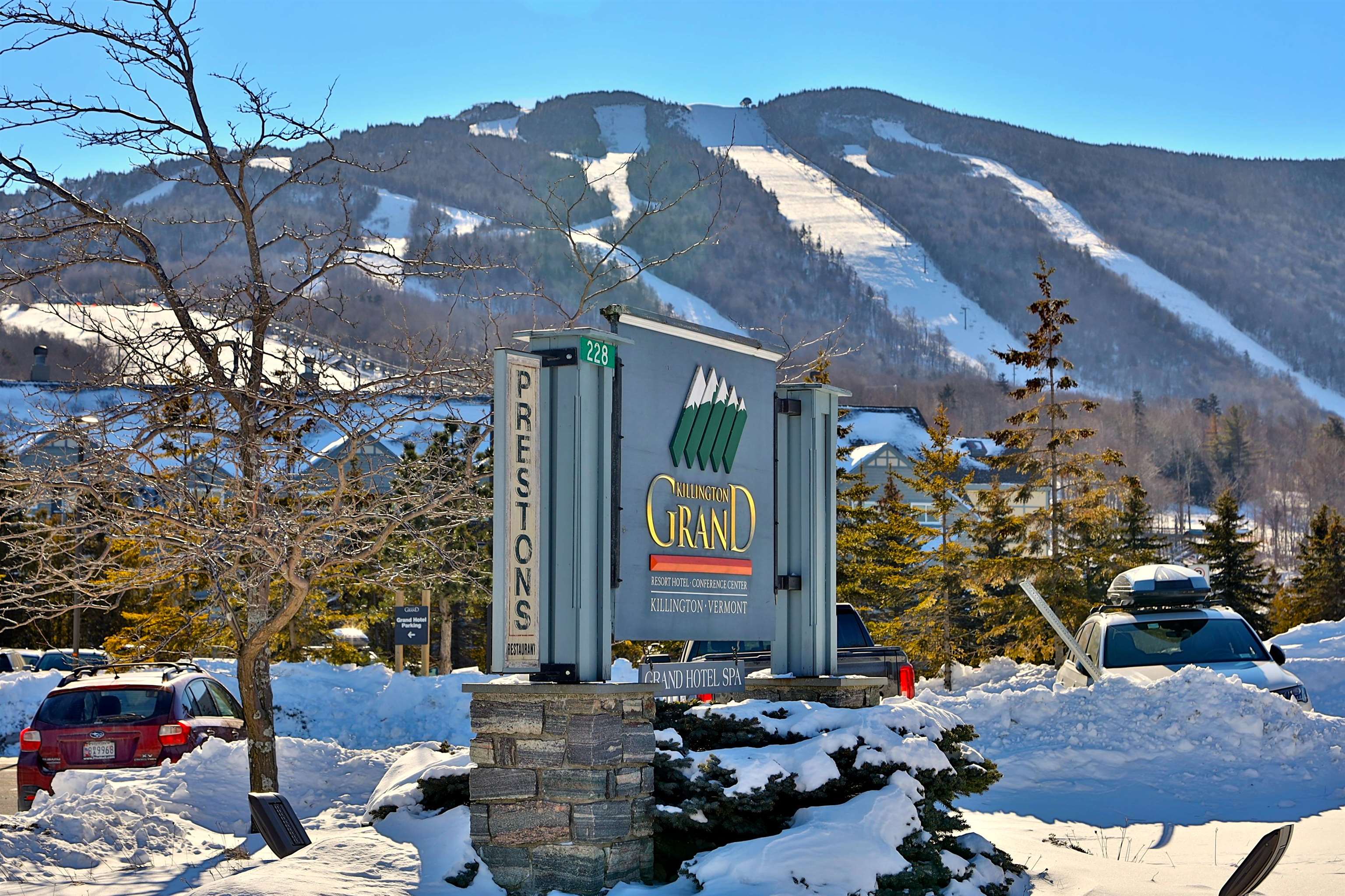 near 228 East Mountain Road Killington, VT 05751 Property 3