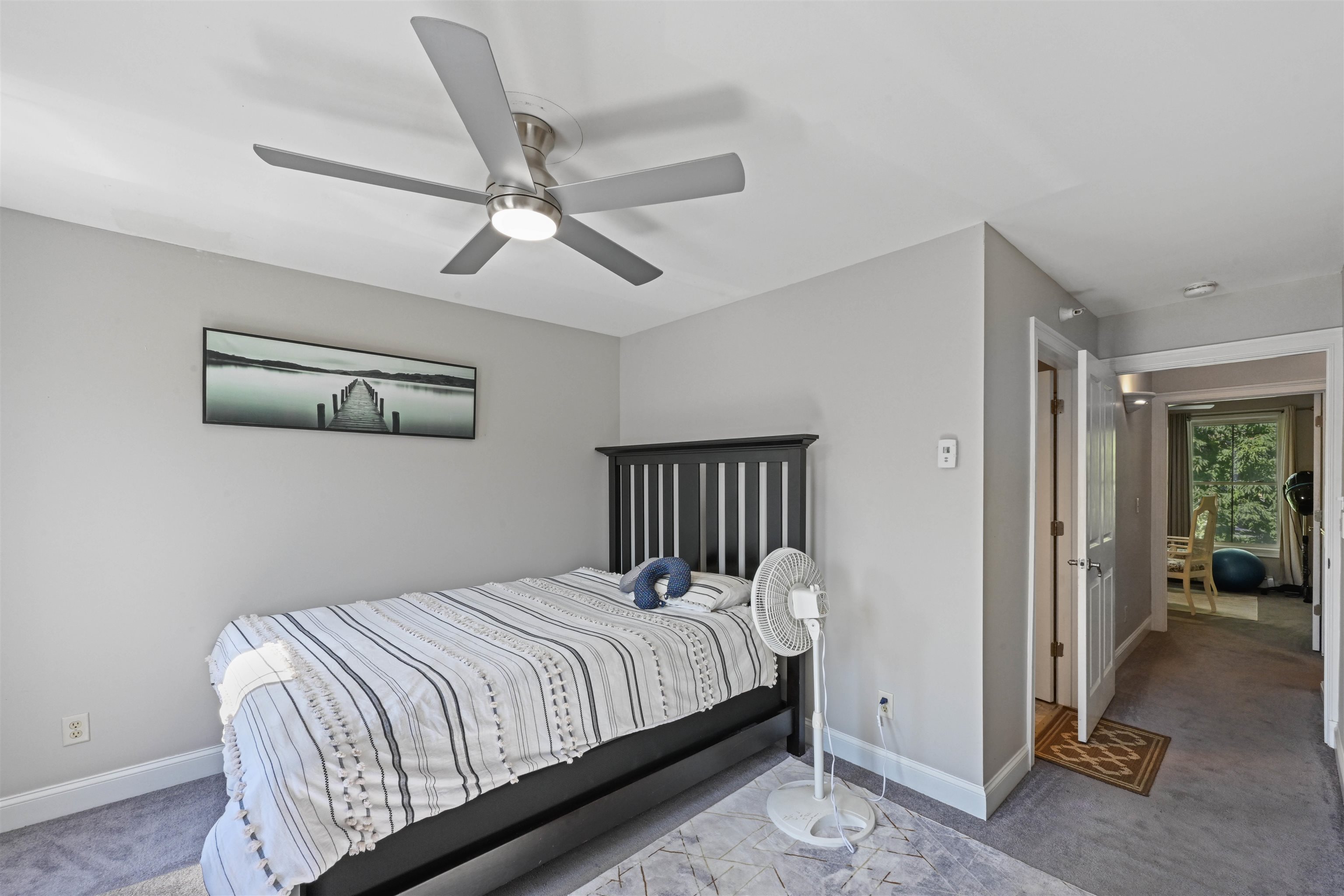 1044 North Avenue photo 20
