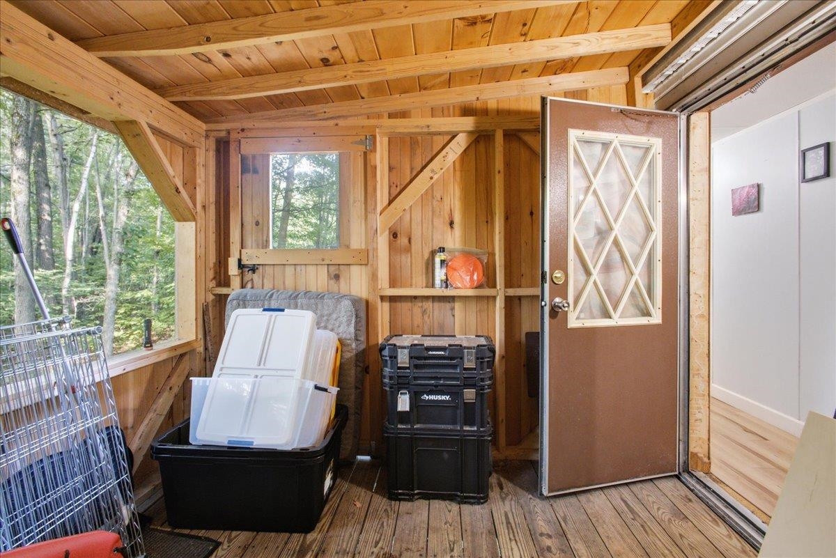 48 Lexington Road photo 21