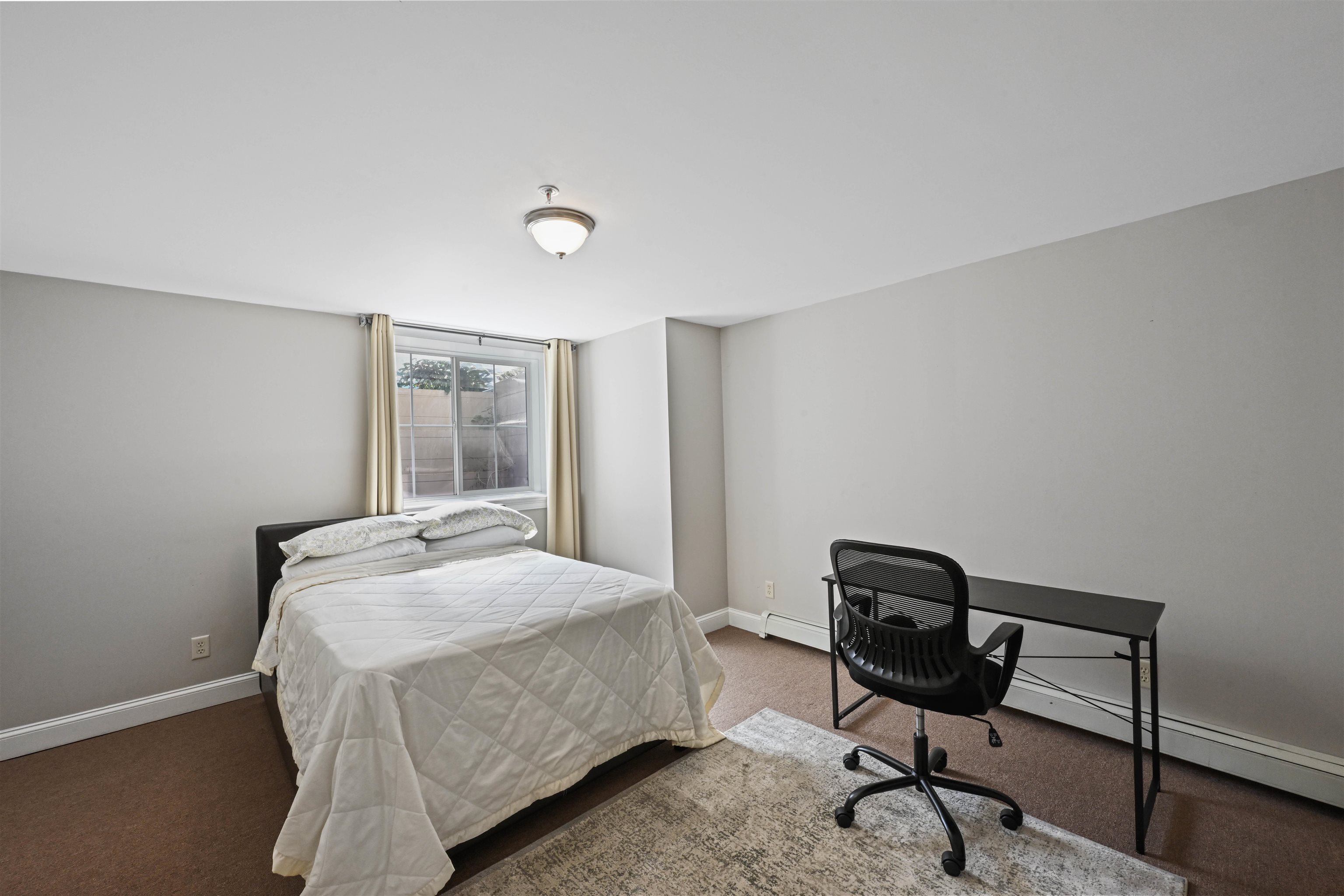 1044 North Avenue photo 22