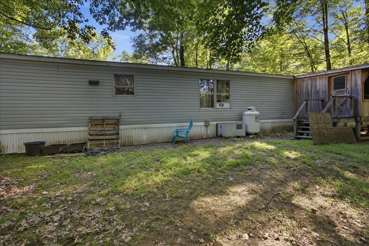 48 Lexington Road photo 25