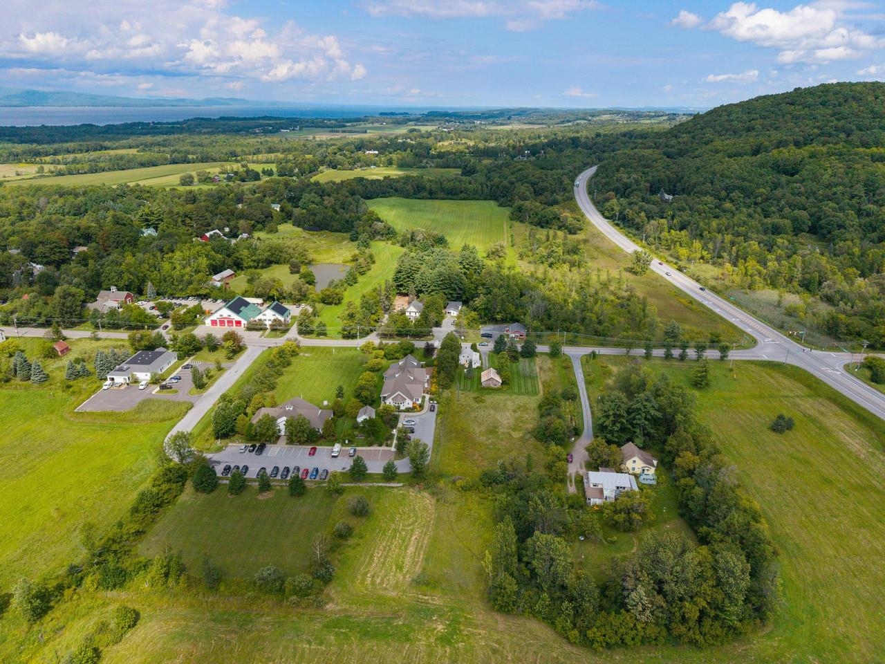 89 Ferry Road photo 3