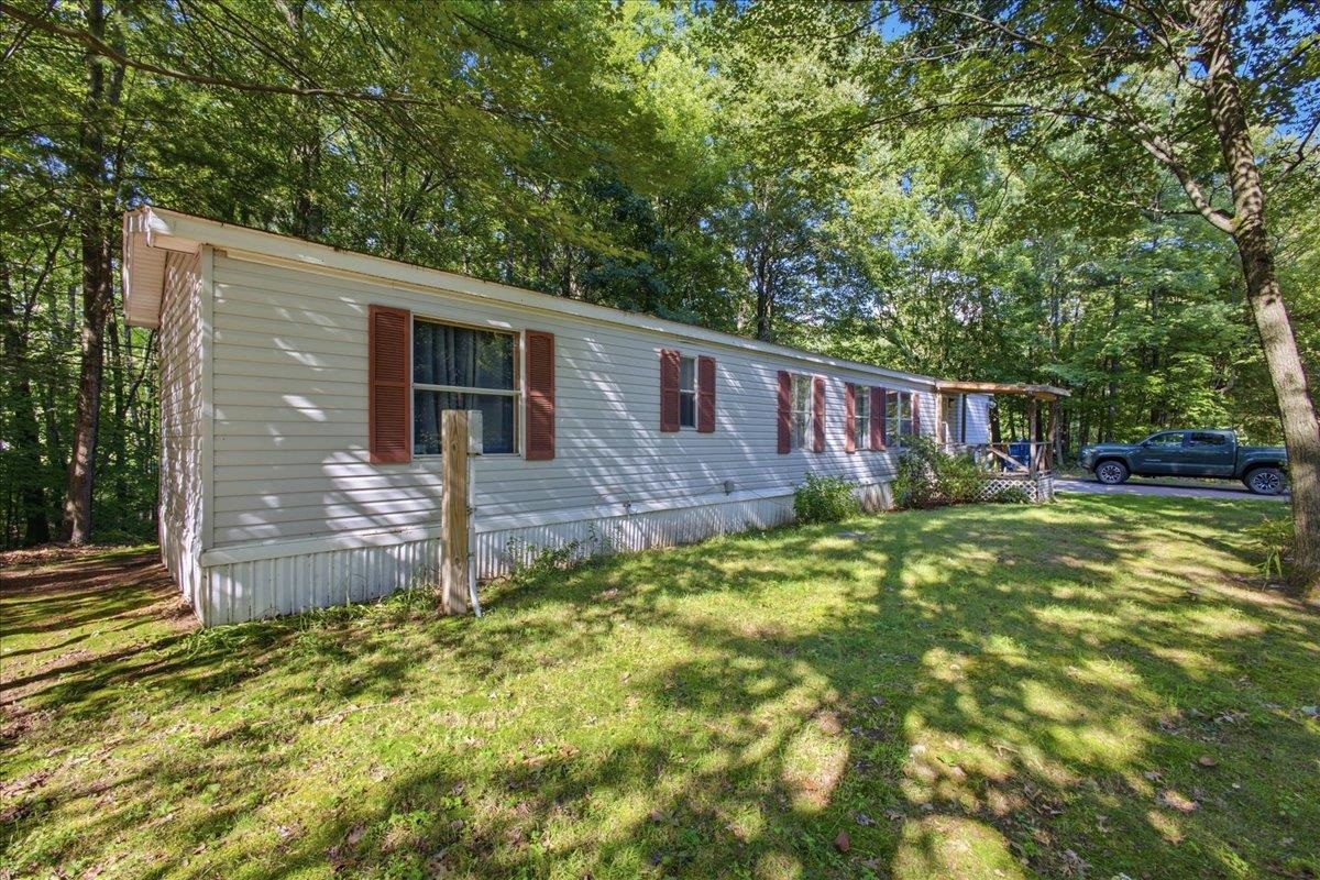 48 Lexington Road photo 4