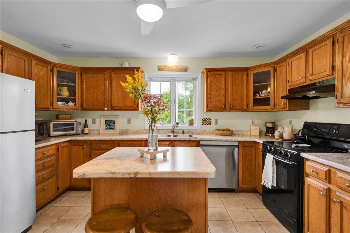 245 Pleasant Acres Drive photo 6