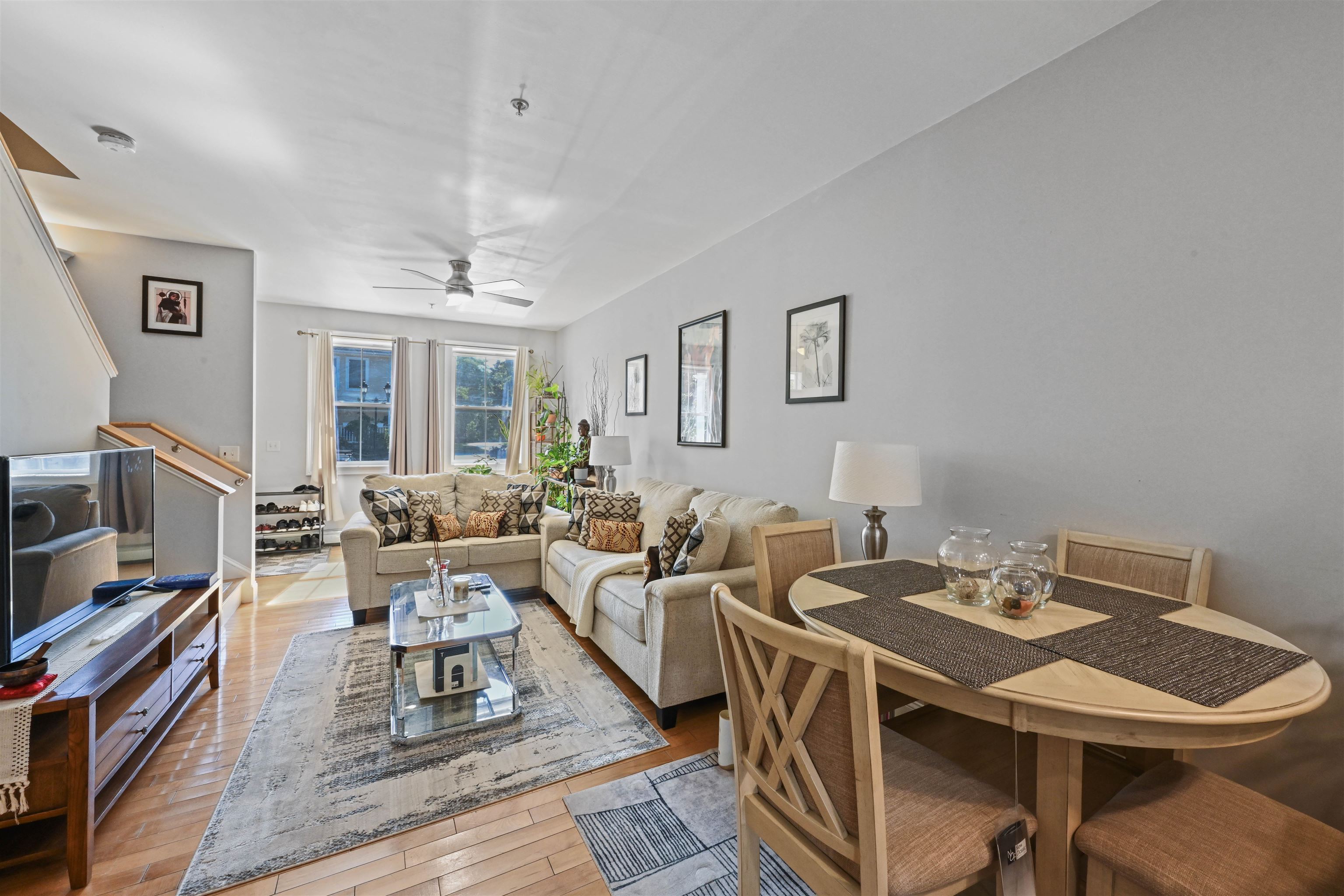 1044 North Avenue photo 7