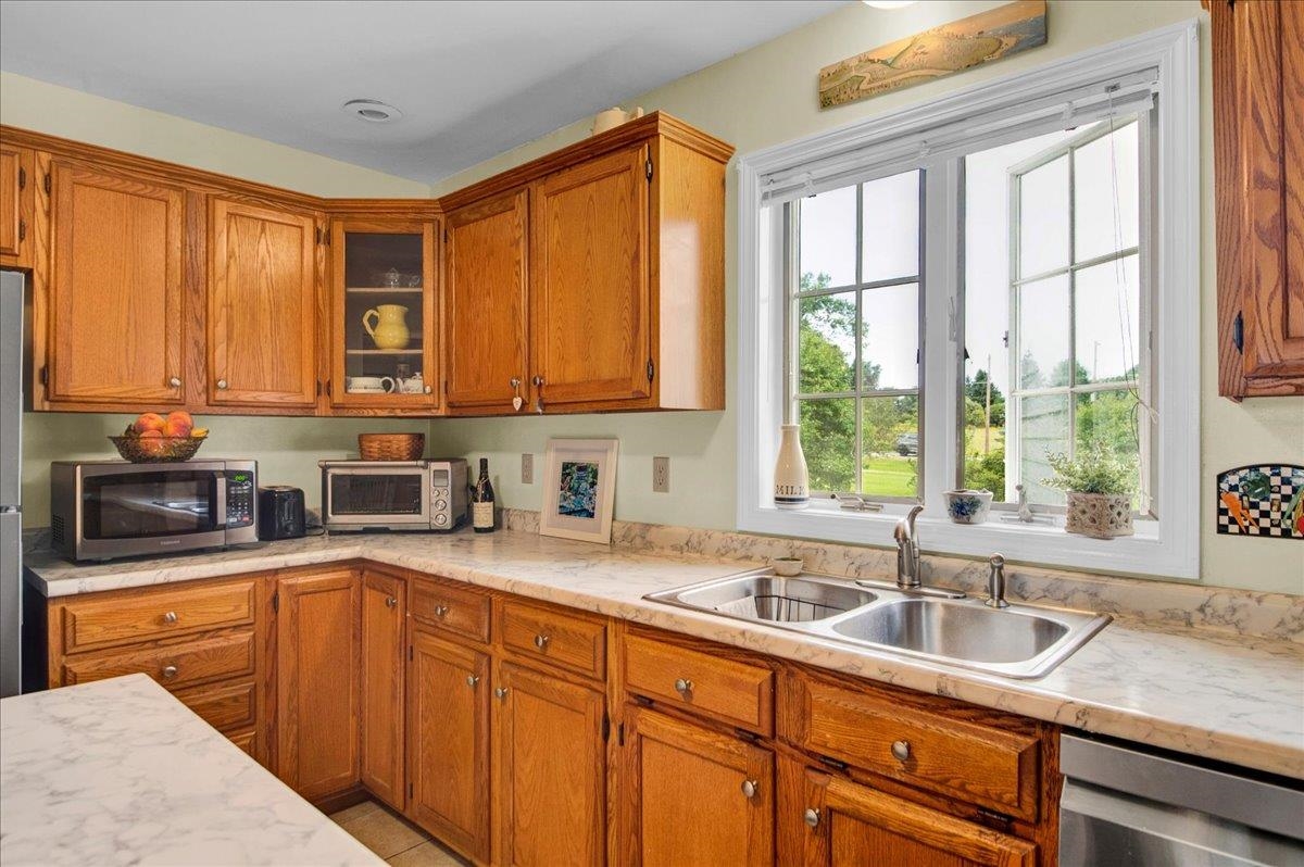 245 Pleasant Acres Drive photo 8