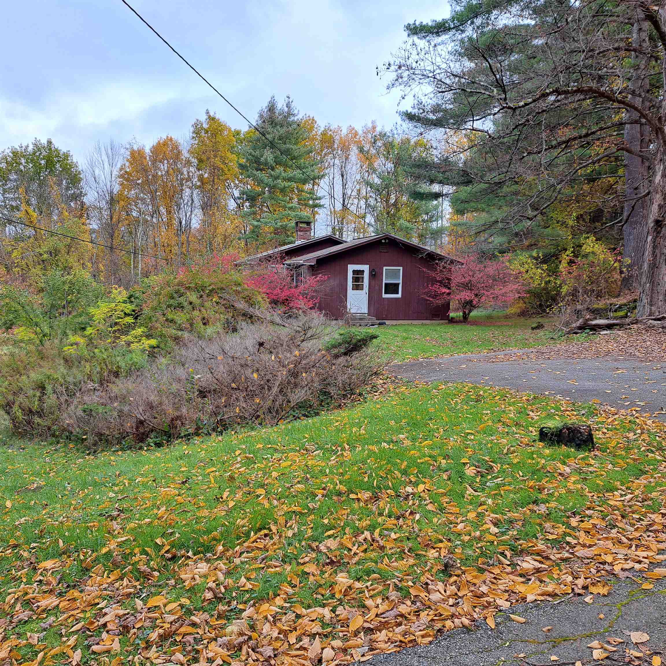 85 Silk Road Bennington, VT 05201 MLS 4975447 Pall Spera Company