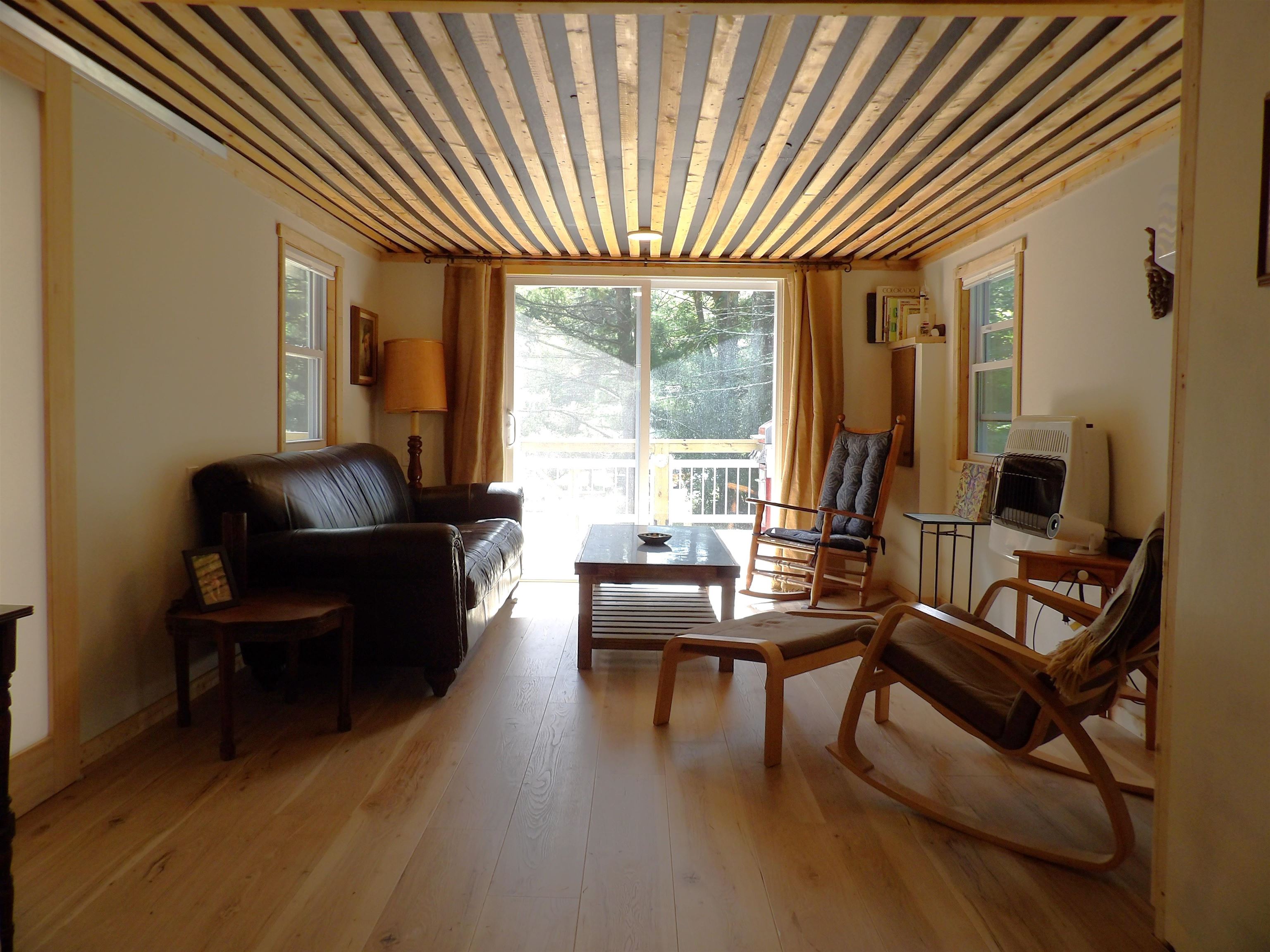 210 Mumford Drive photo 11
