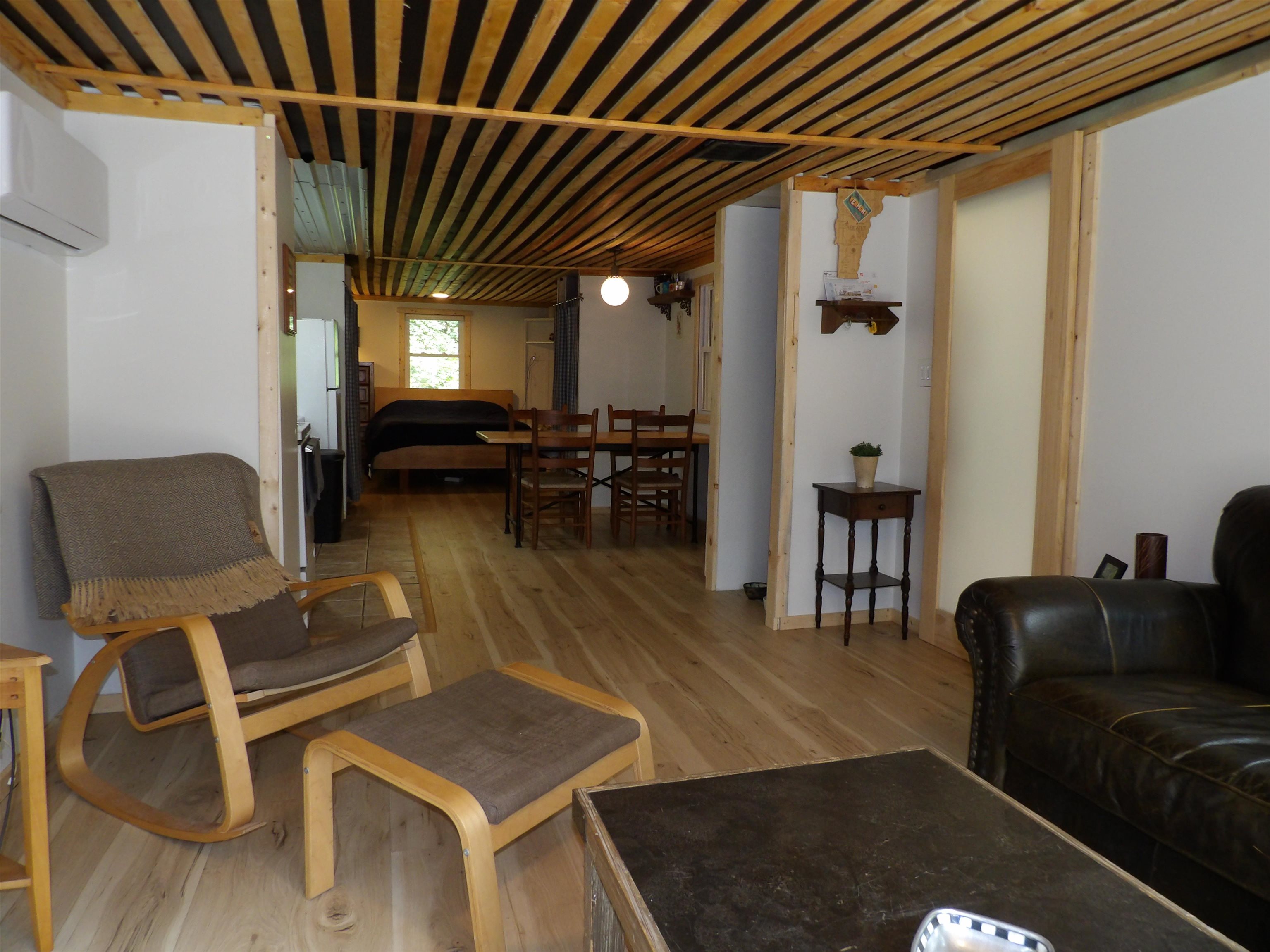 210 Mumford Drive photo 14