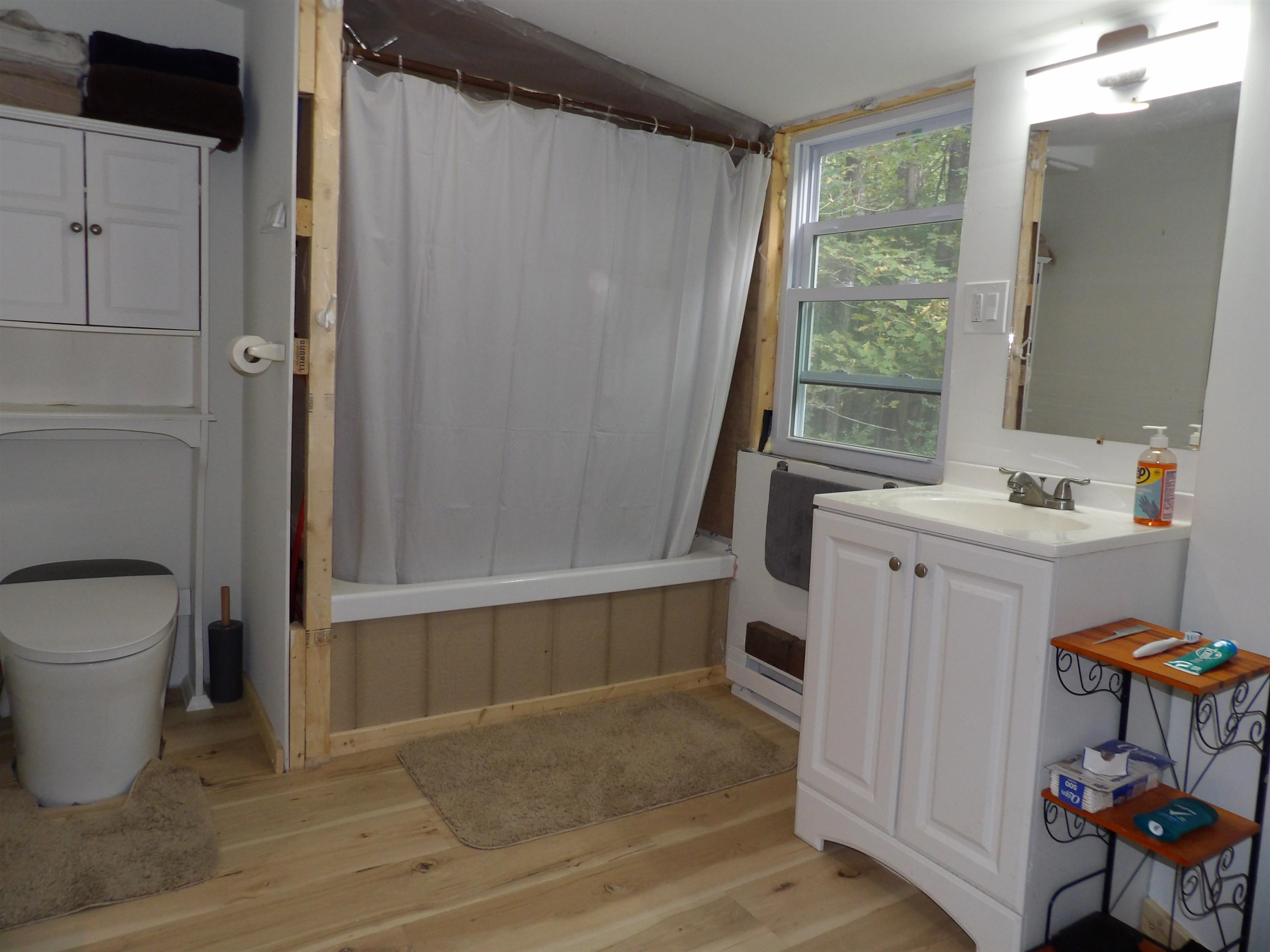 210 Mumford Drive photo 34
