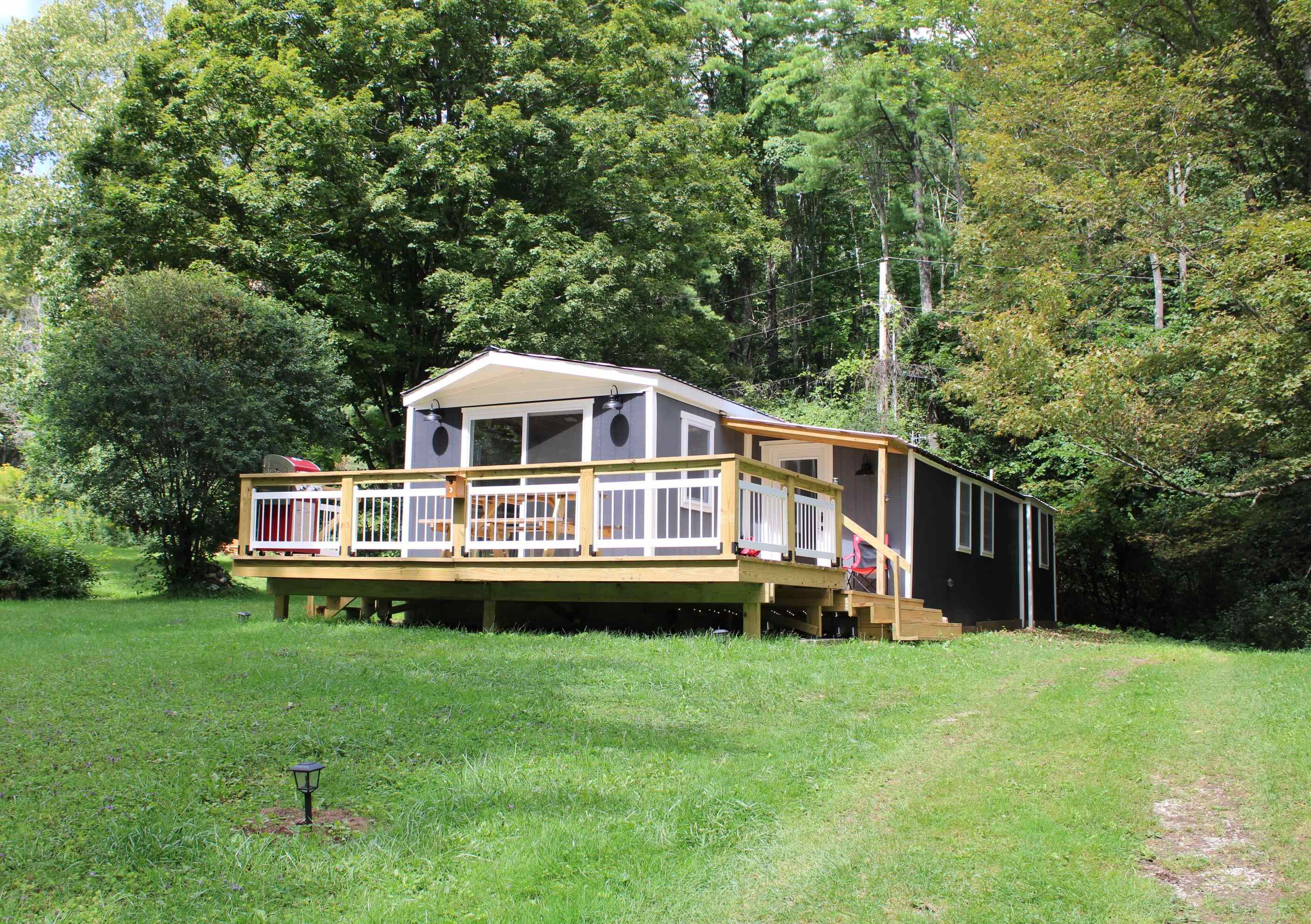 210 Mumford Drive photo 40