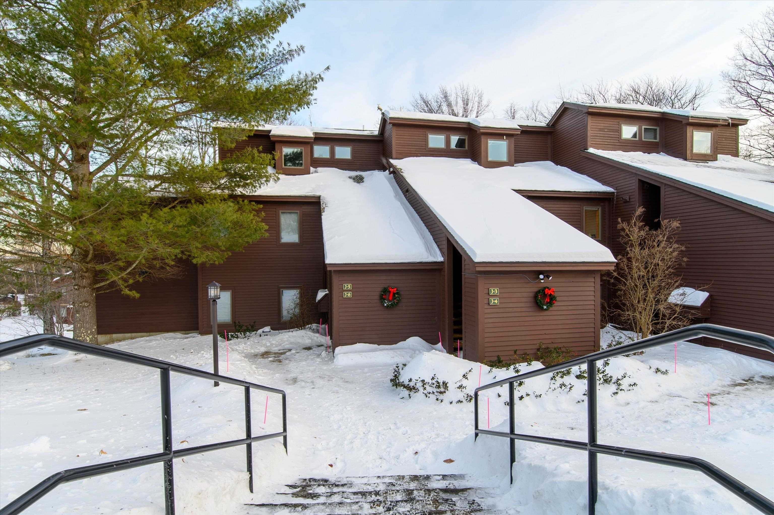 near 97 Trailside Extension Ludlow, VT 05149 Property 1